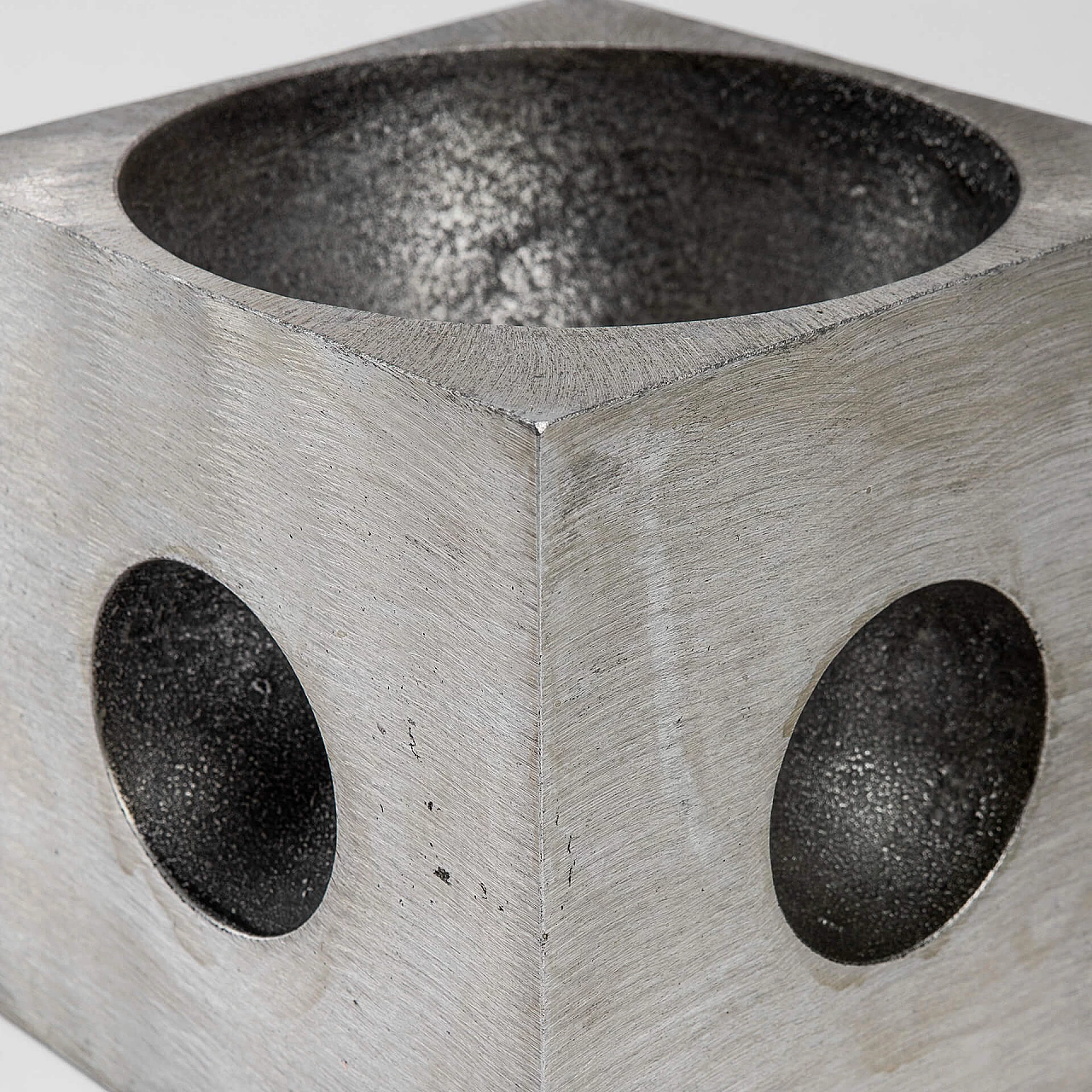 Lorenzo Burchiellaro, Cube, cast aluminium sculpture, 1970s 3