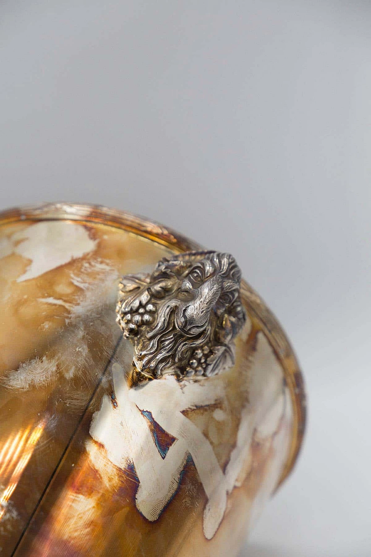 Secchiello per ghiaccio Christofle in metallo con manici a forma di ariete, anni '50 7