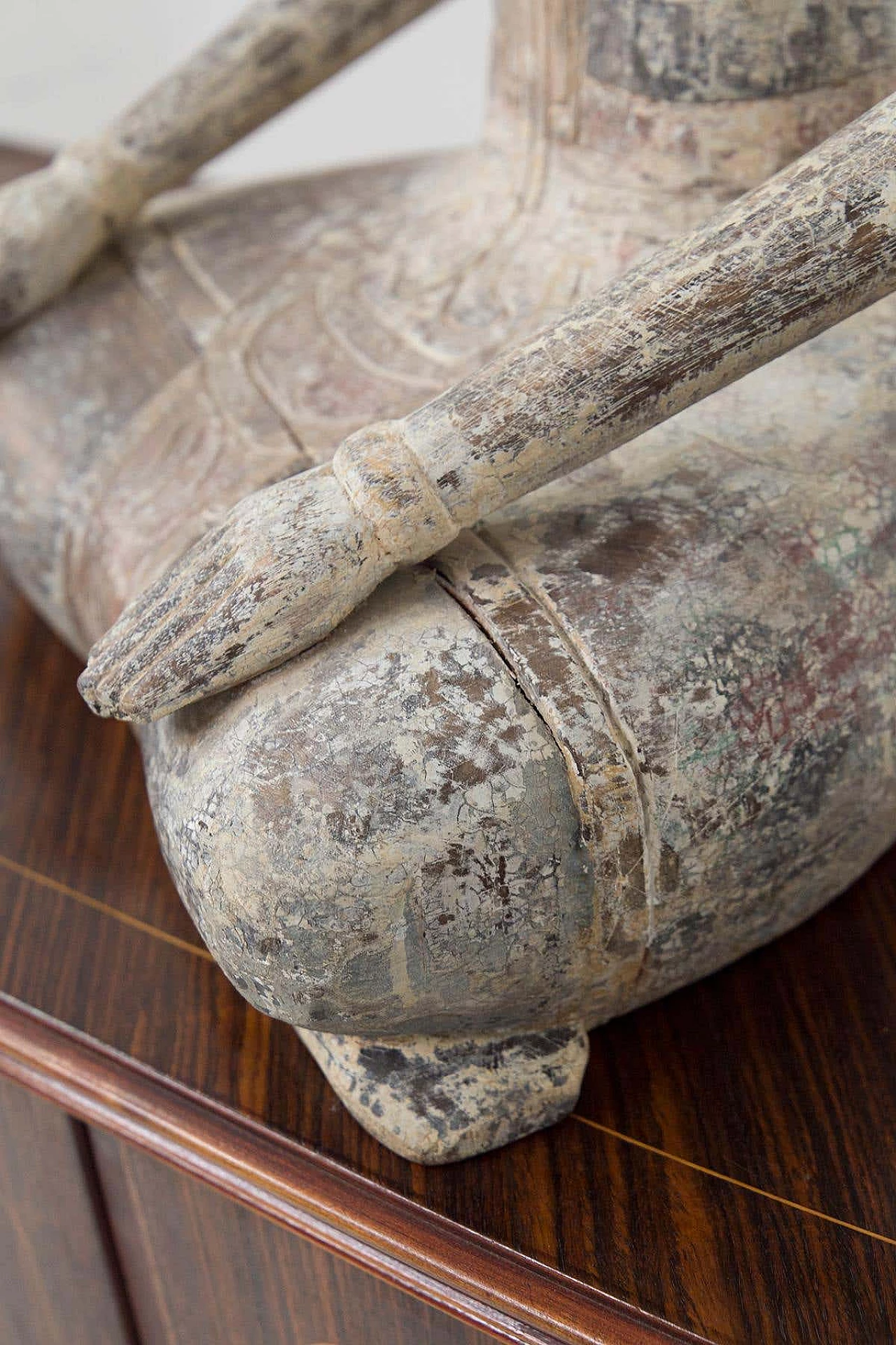 Statua africana in teak raffigurante un capo tribale 8