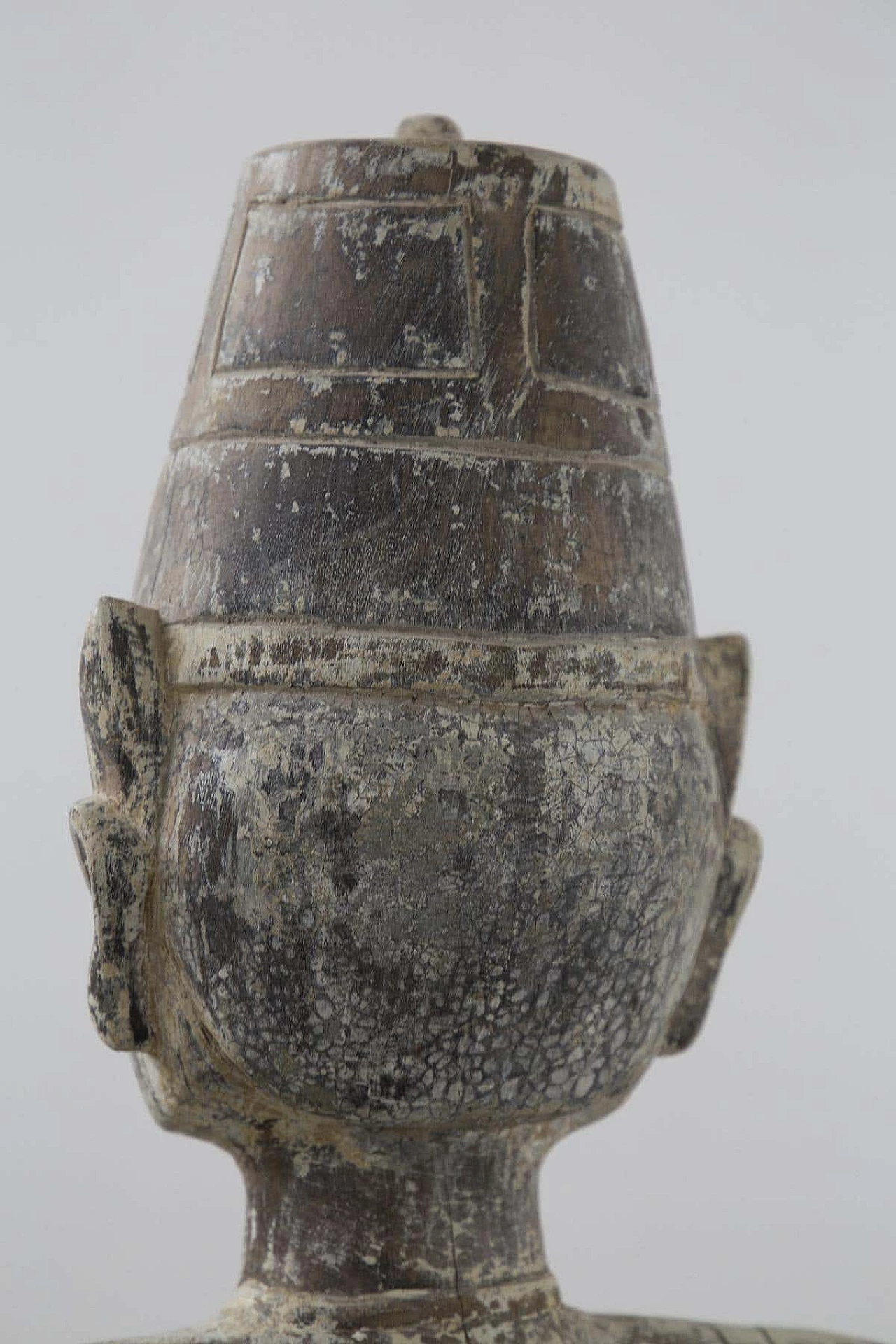 Statua africana in teak raffigurante un capo tribale 10