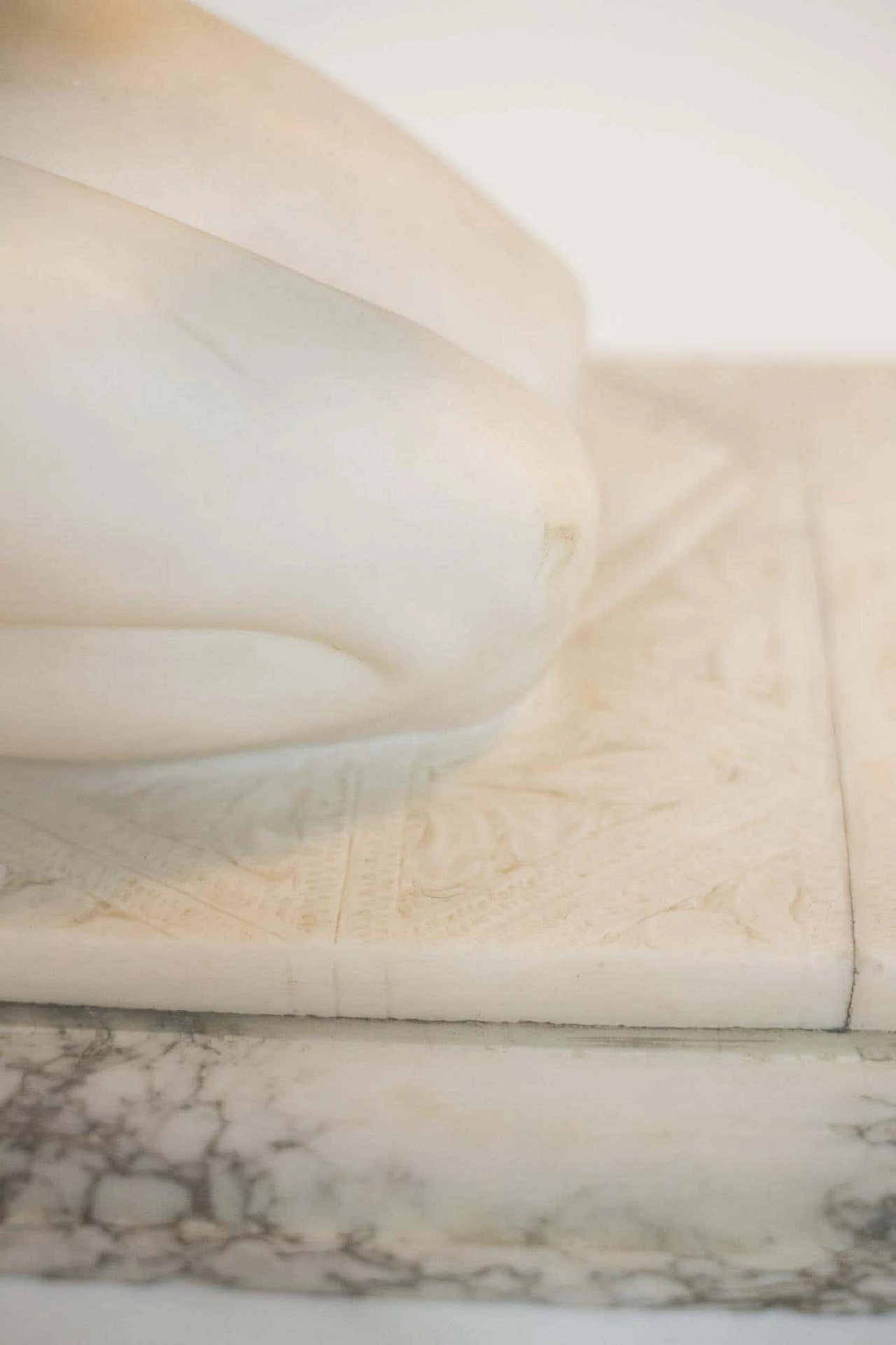 Guglielmo Pugi, Incantatrice di serpenti, scultura in marmo Art Déco, 1910 4