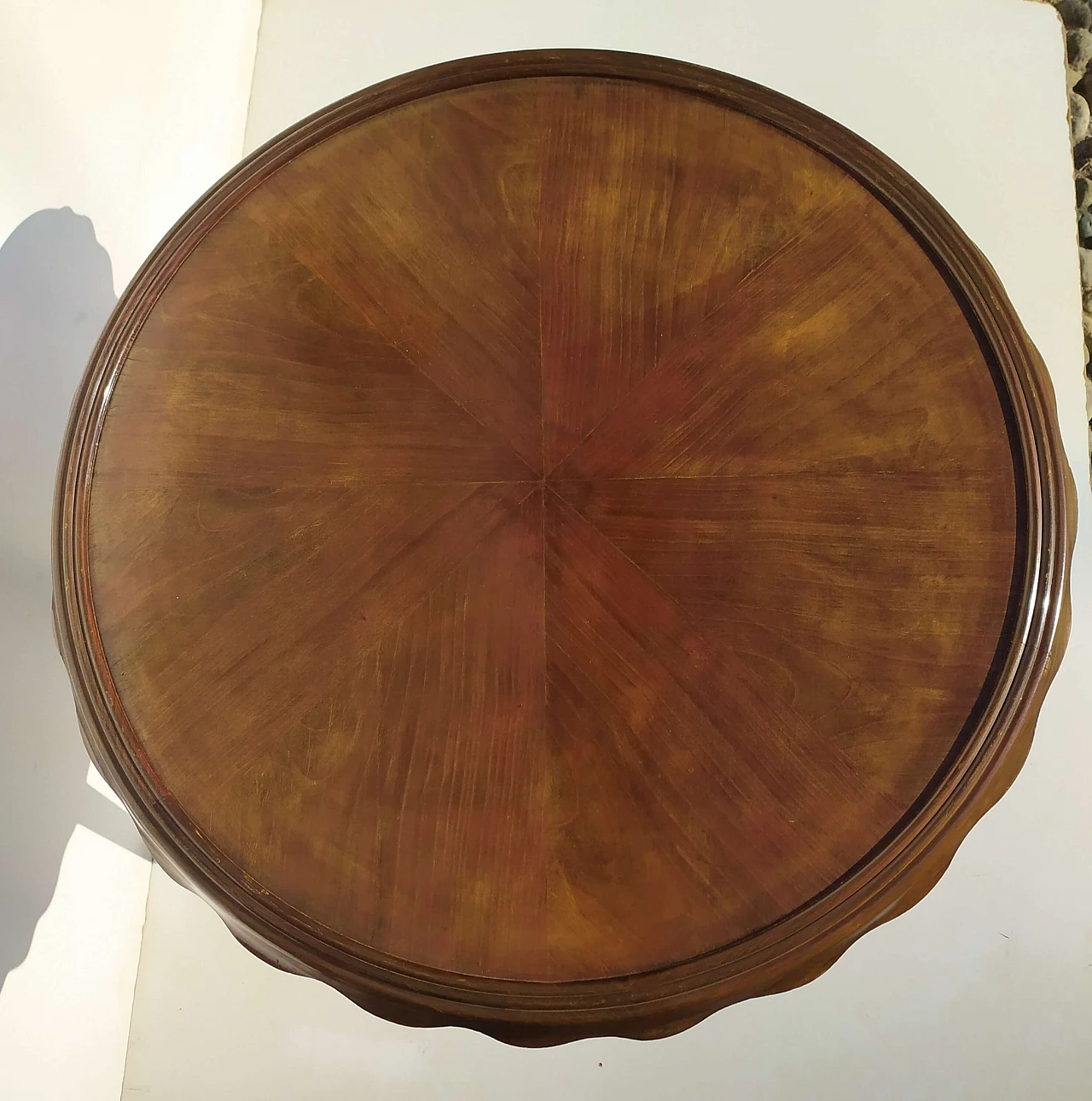 Round mahogany coffee table attributed to Paolo Buffa, 1940s 6