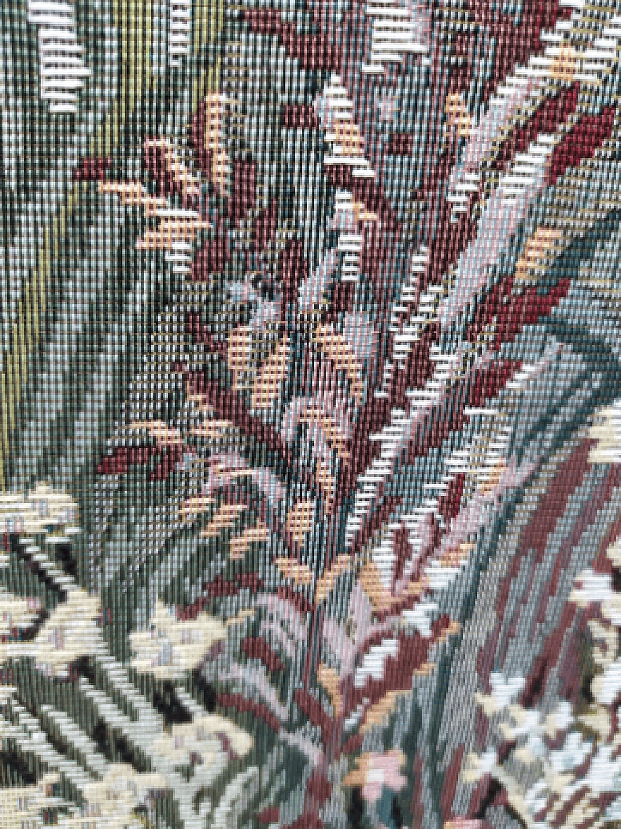 Coppia di poltrone in tessuto floreale, anni '50 12