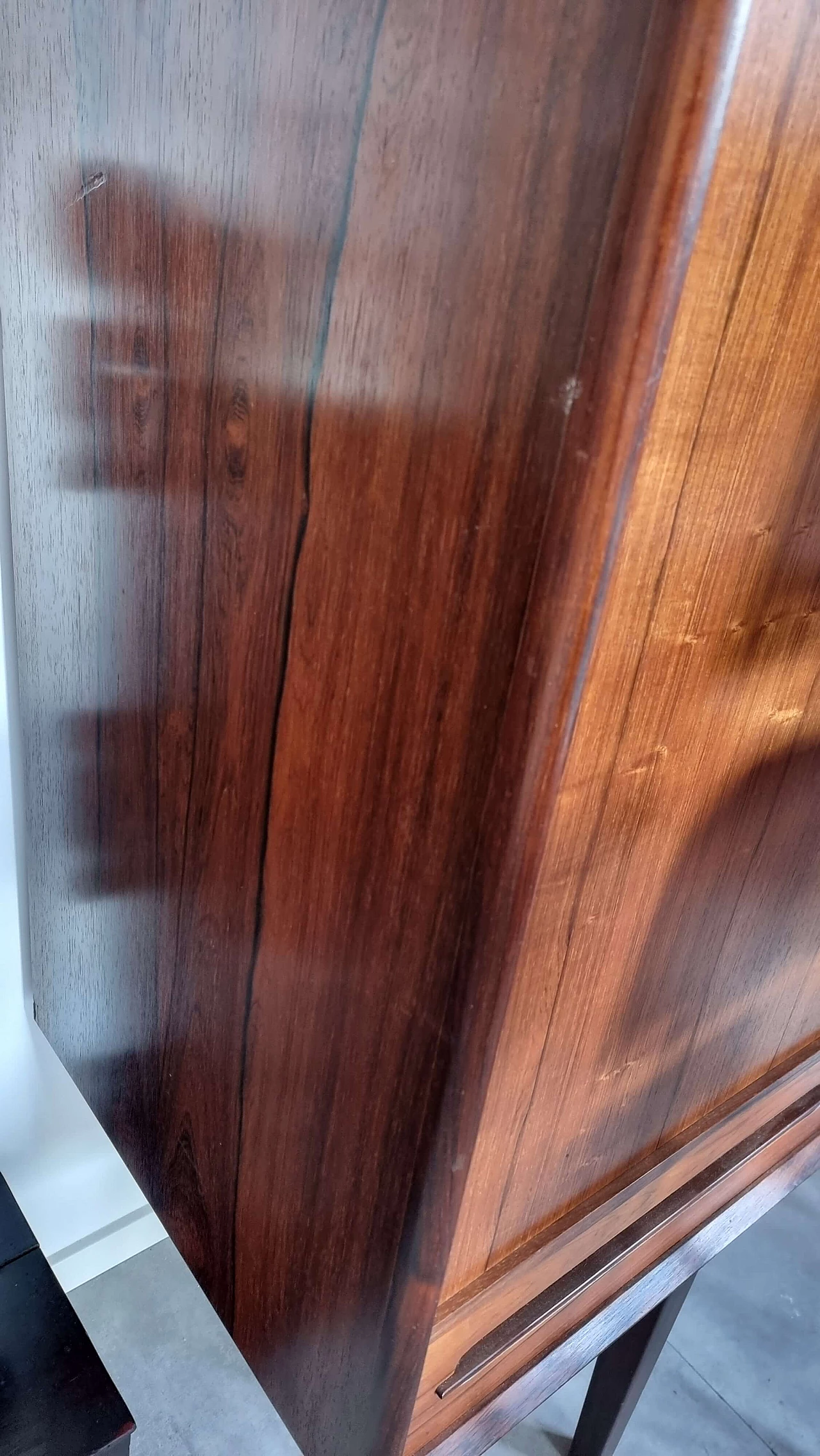 Credenza in palissandro con vano bar, anni '60 11