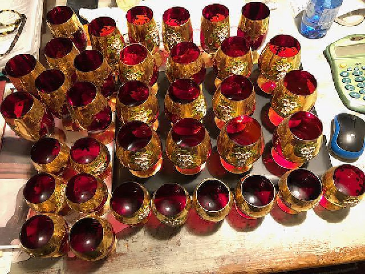 36 Glasses in three sizes decorated with relief flowers 3