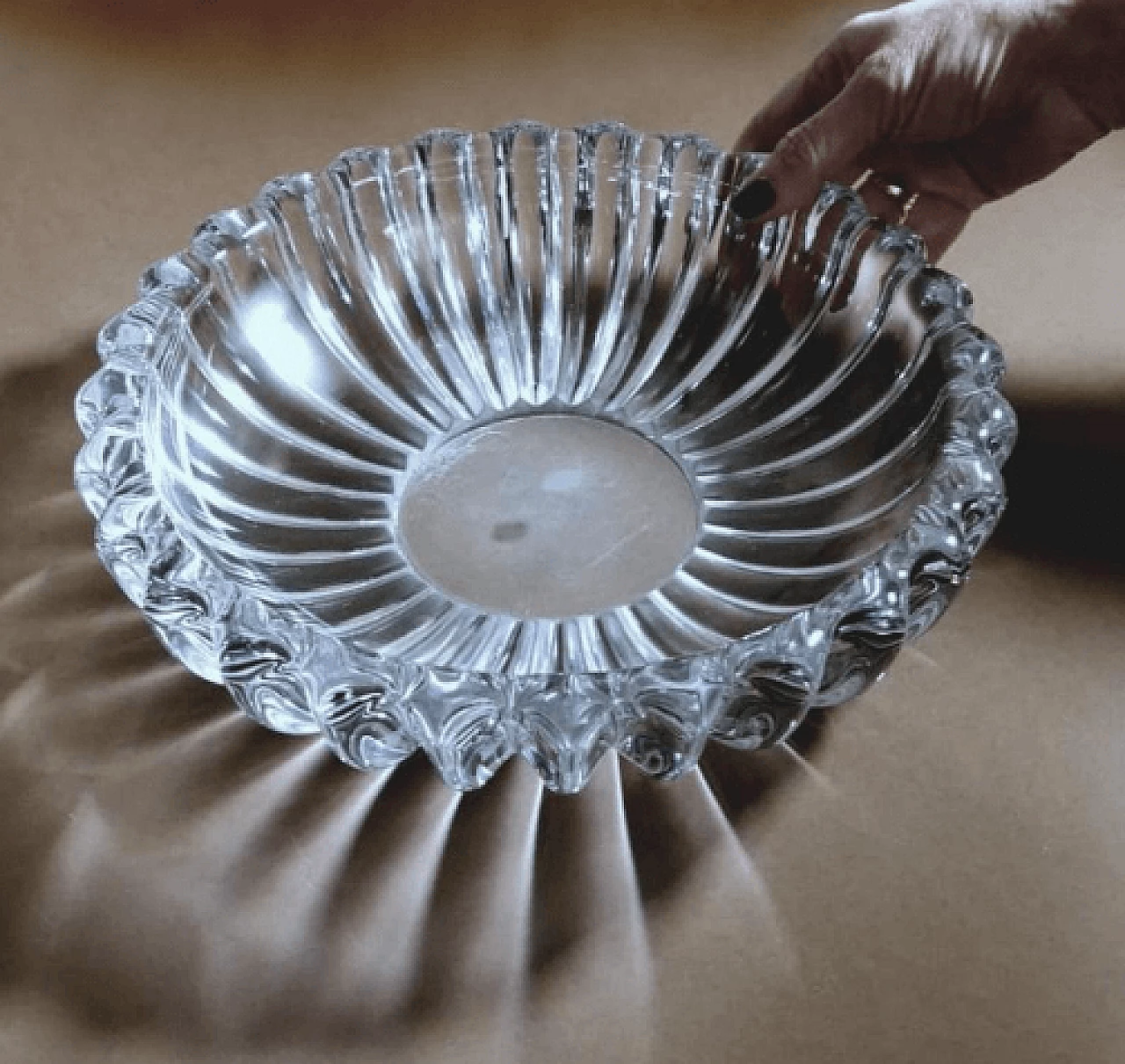 Glass bowl by Pierre d'Avesn for Daum, 1930s 15
