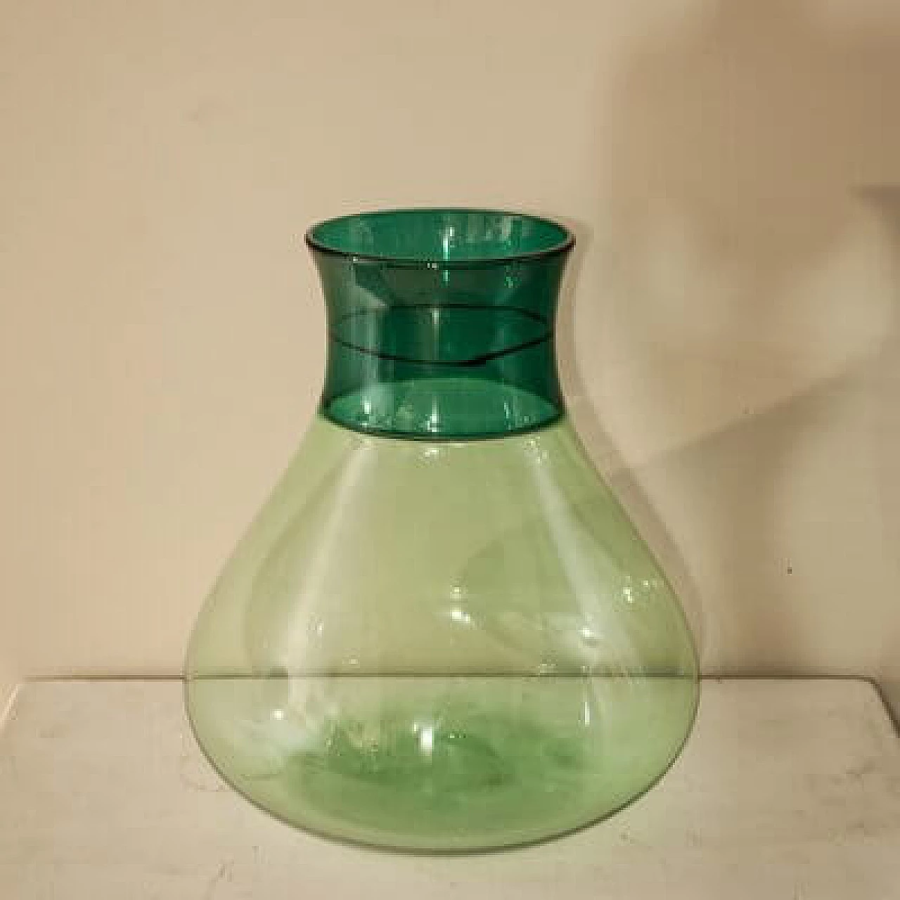 Vaso in vetro di Murano verde di Venini, anni '70 2
