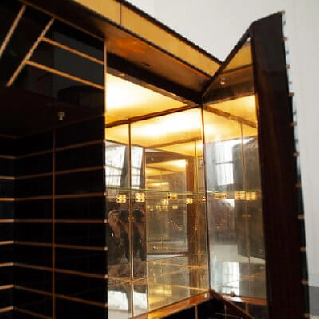 Wood and glass sideboard by Luigi Brusotti, 1940s 10