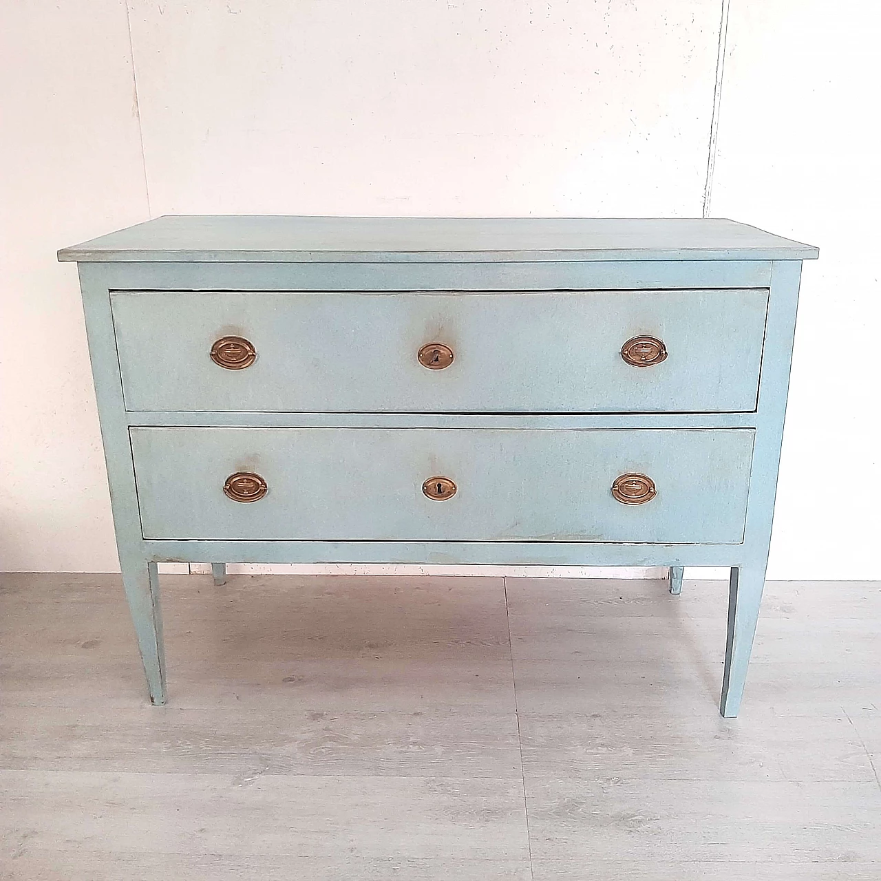 Louis XVI light blue lacquered wood dresser, late 18th century 2