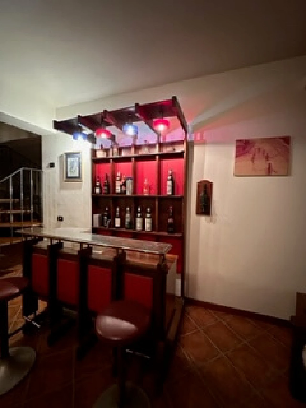 Rosewood bar cabinet with pair of stools, 1960s 4