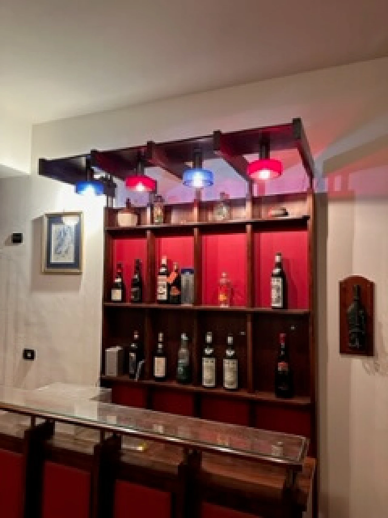 Rosewood bar cabinet with pair of stools, 1960s 5