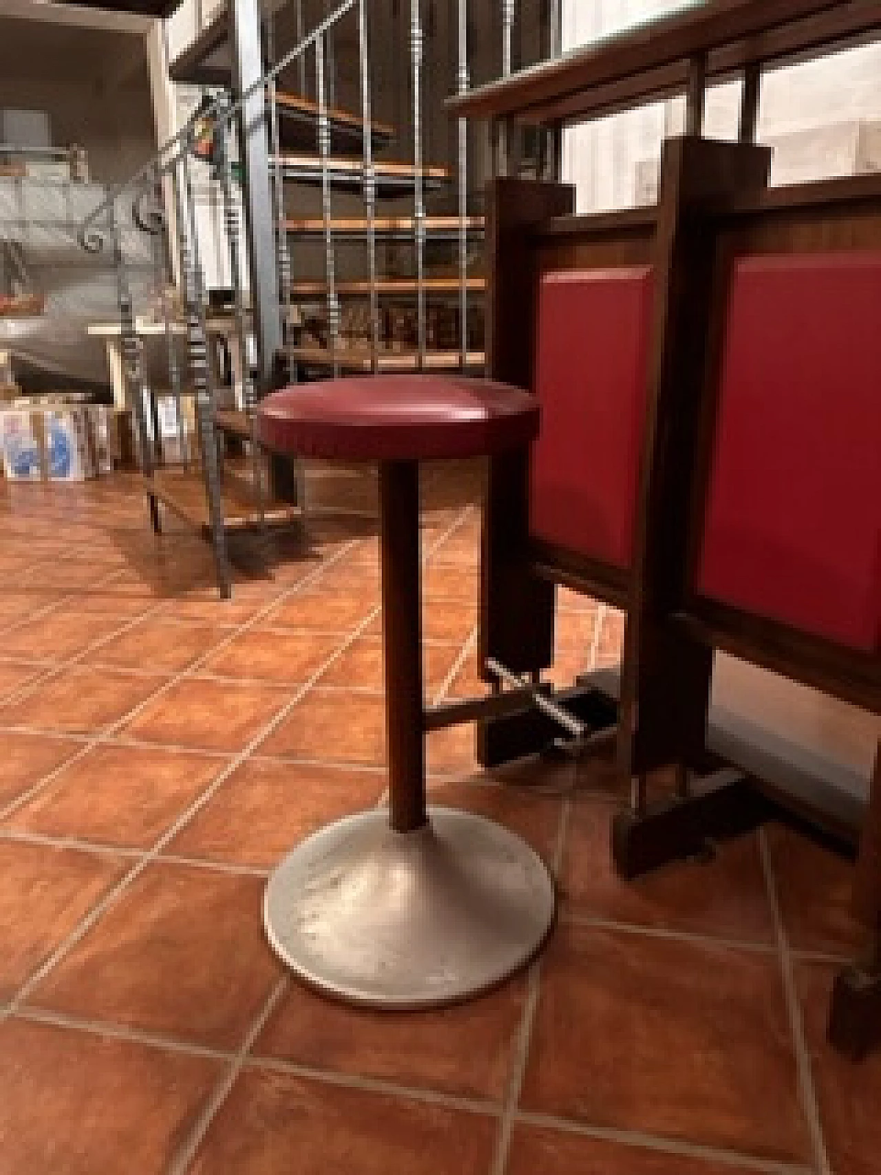 Rosewood bar cabinet with pair of stools, 1960s 10