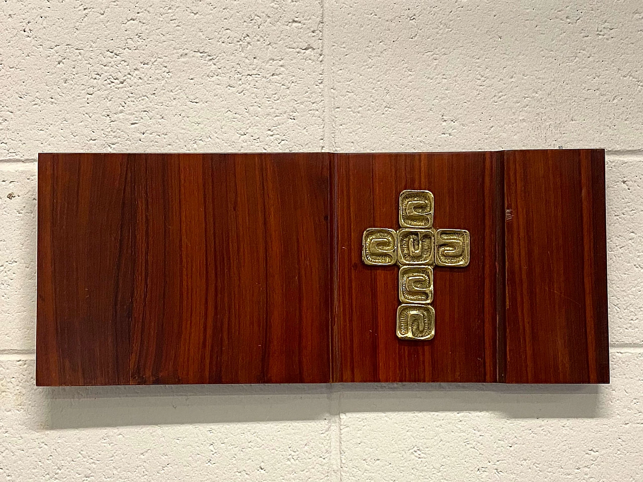 Rosewood panel with chiselled bronze crucifix by Luciano Frigerio, 1960s 1