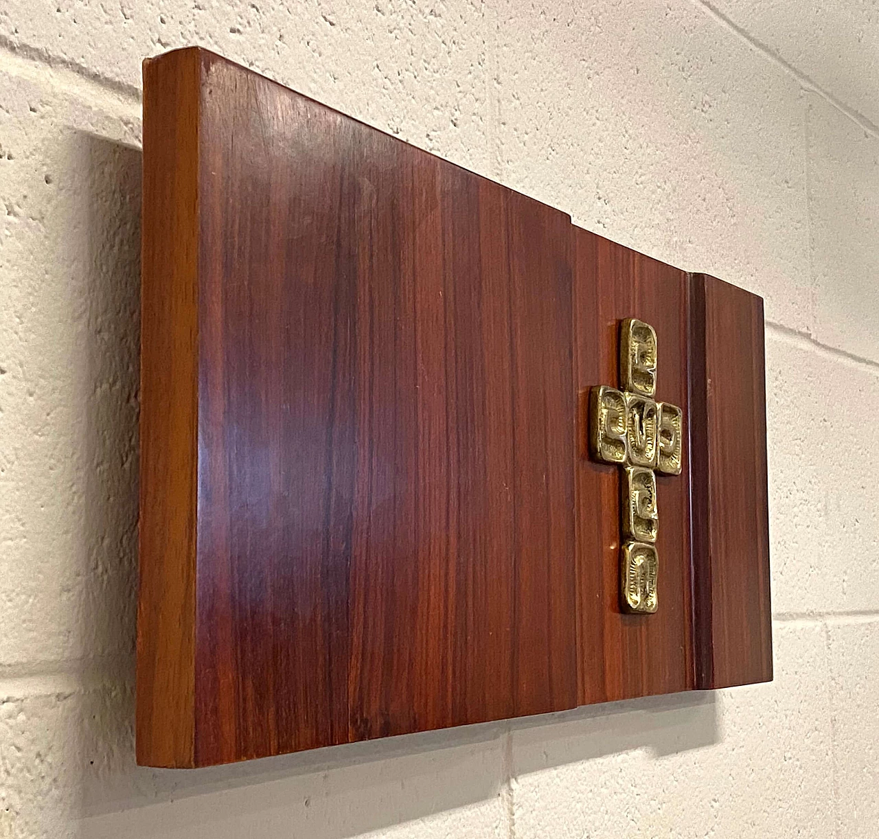 Rosewood panel with chiselled bronze crucifix by Luciano Frigerio, 1960s 5