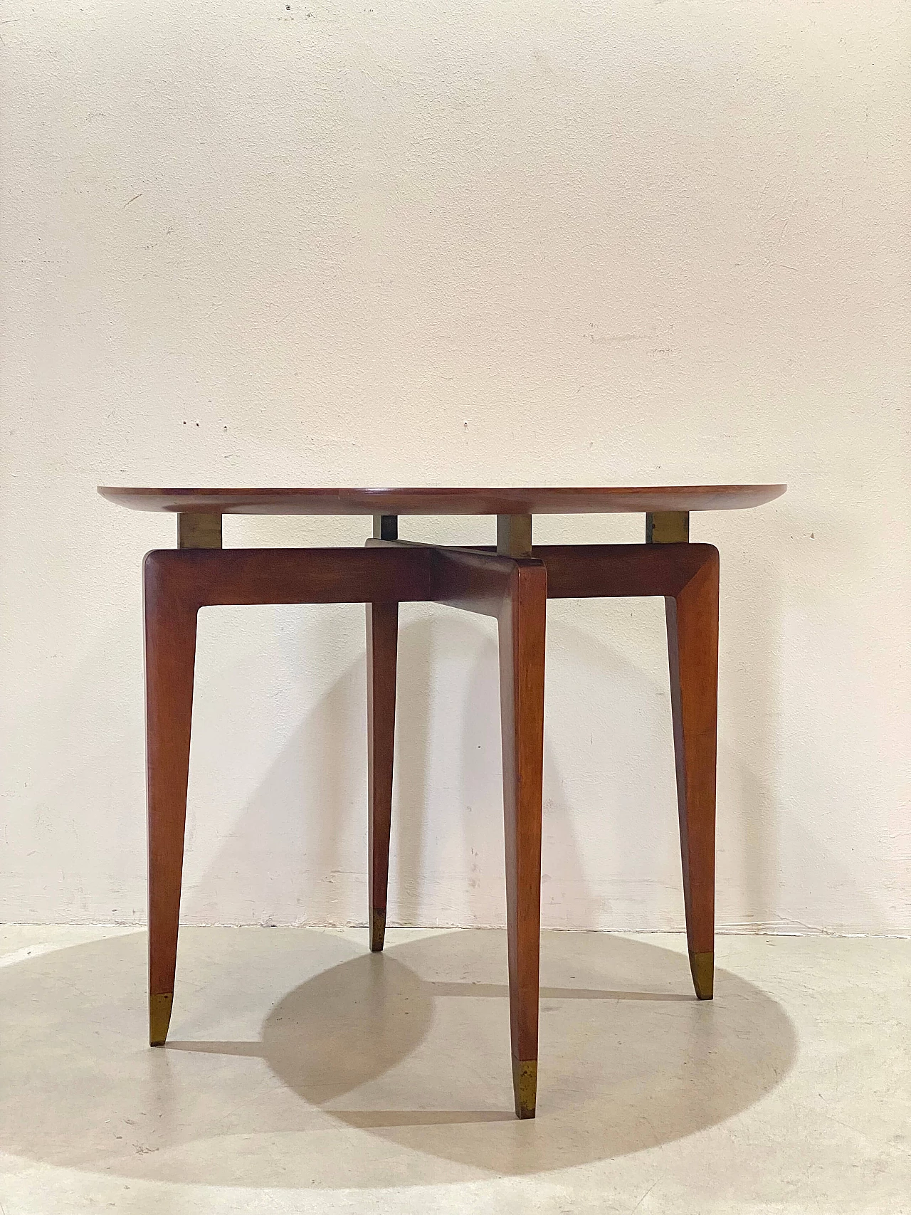 Round mahogany table by Gio Ponti, 1950s 19