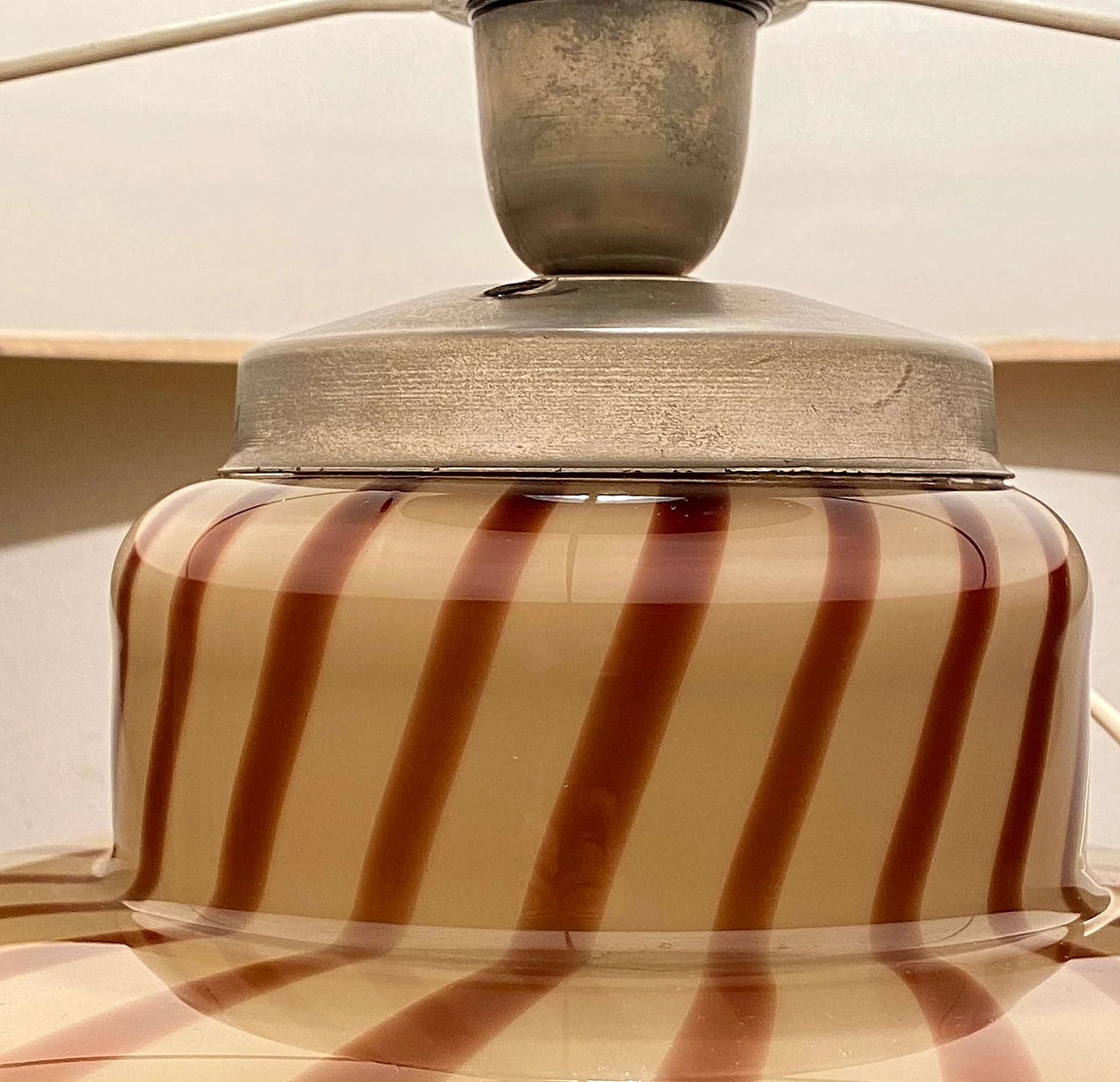 Lampada da tavolo con base in vetro di Tommaso Barbi, anni '70 10