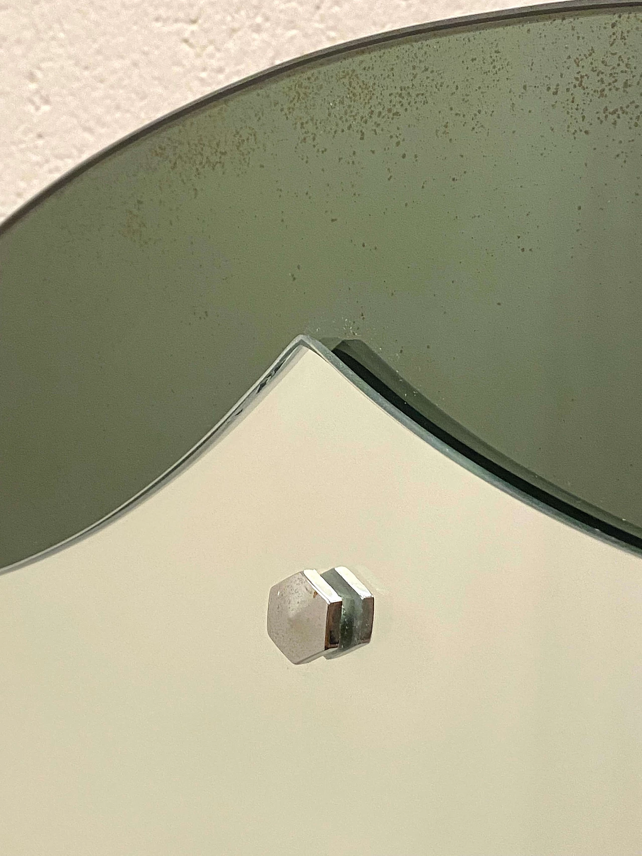 Specchio rotondo con cornice in vetro verde, anni '70 7