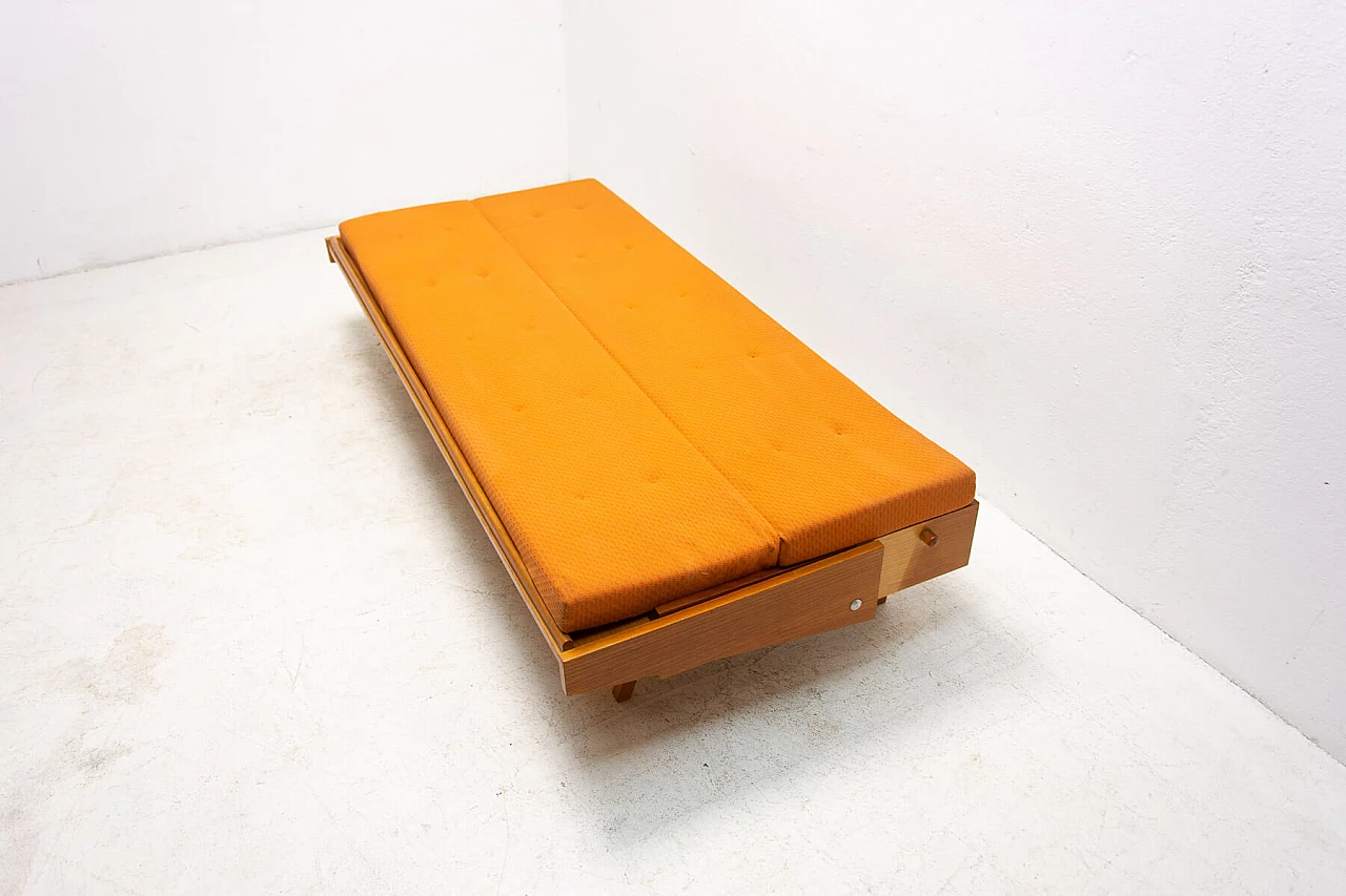 Divano letto pieghevole in faggio impiallacciato, anni '60 17