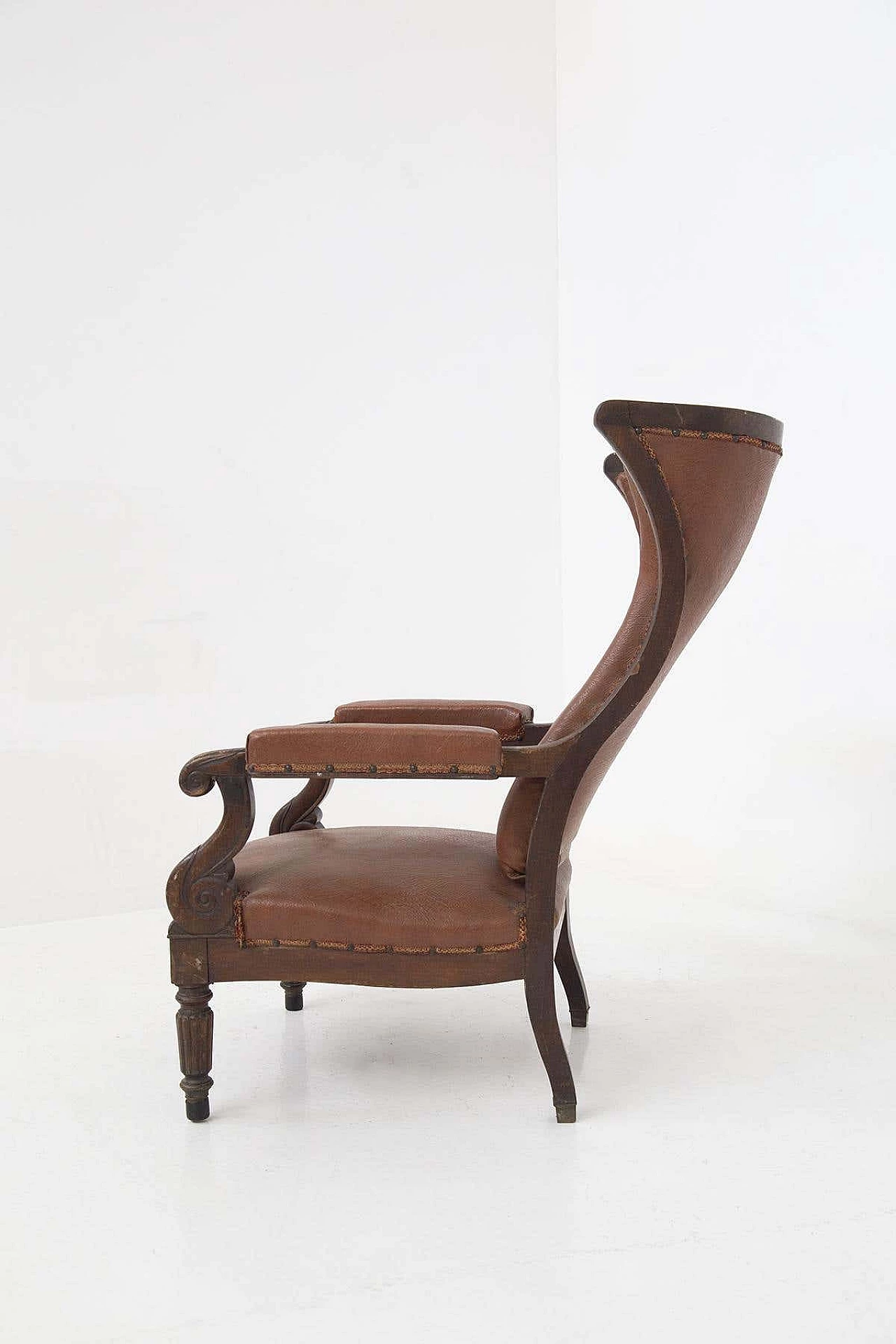 Poltrona in legno e pelle con braccioli a S, '800 2