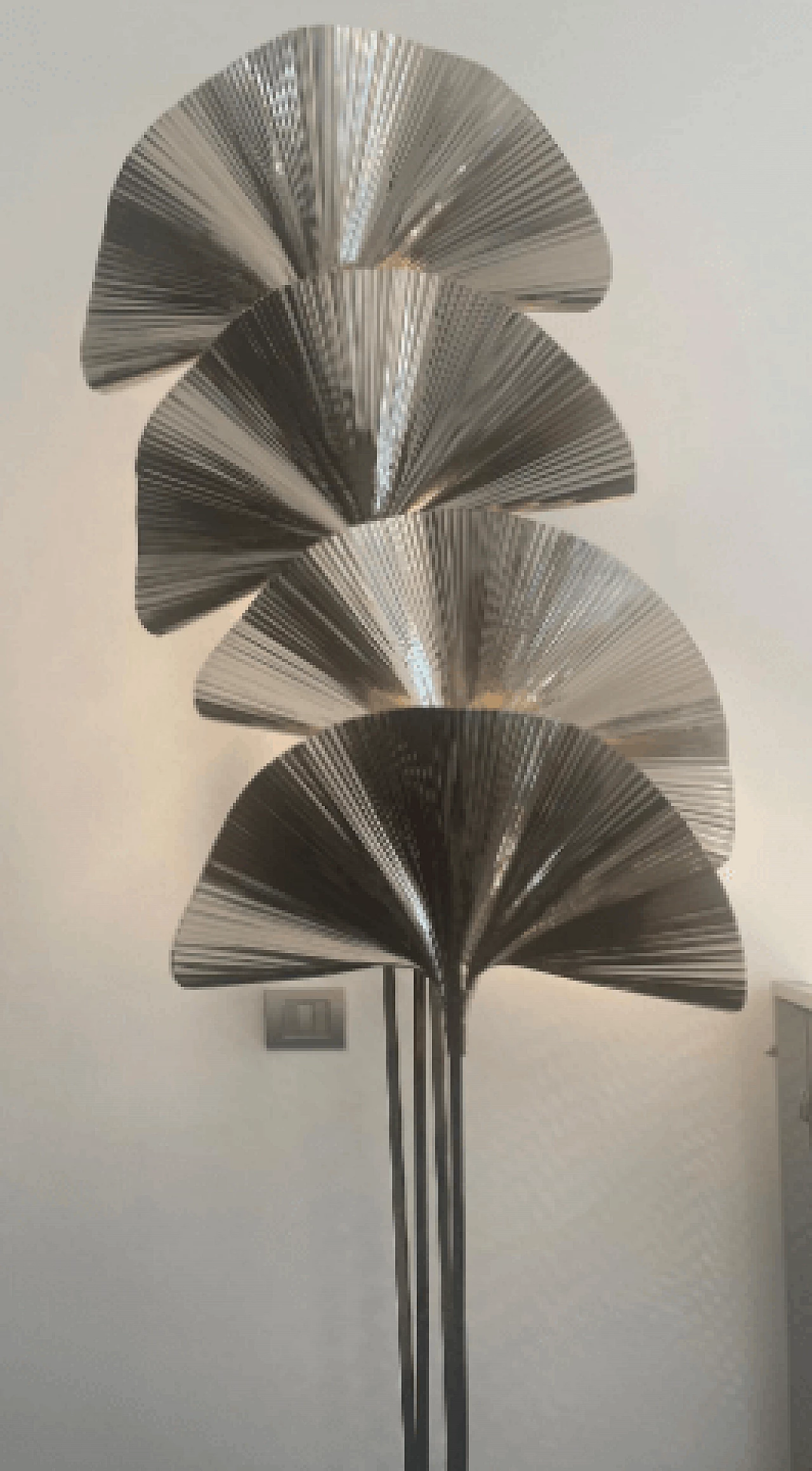 Nickel plated brass floor lamp with leaves 2