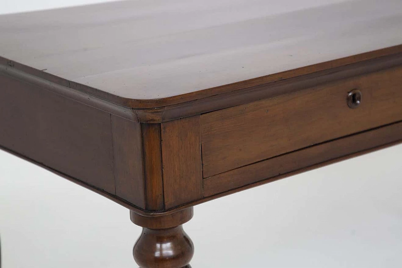 Tavolo in legno da centro con gambe decorate, anni '50 3