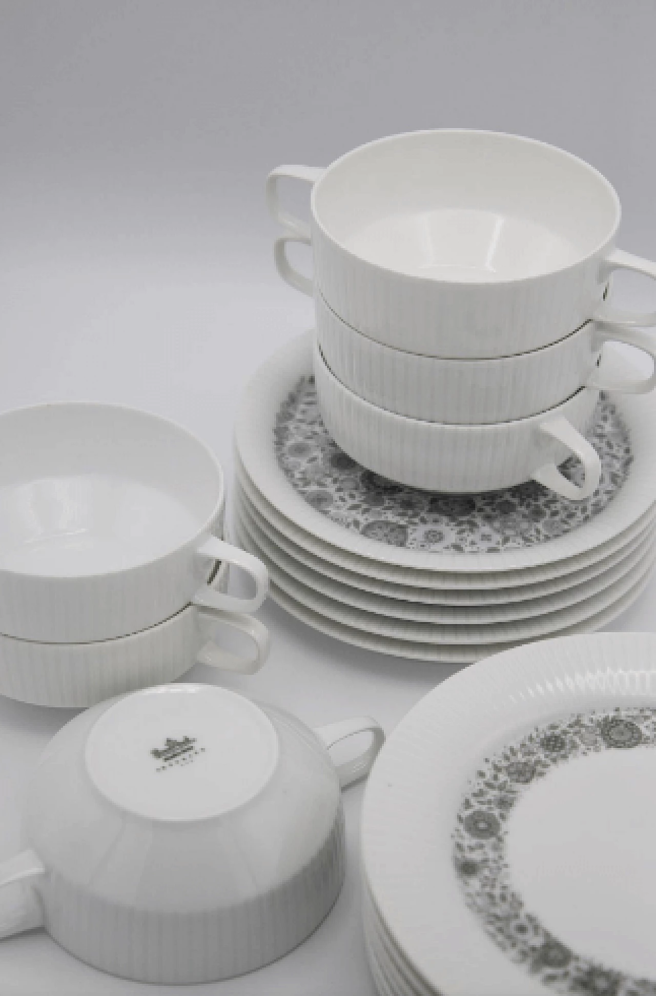 Porcelain tea service by Tapio Wirkkala for Rosenthal, 1960s 10