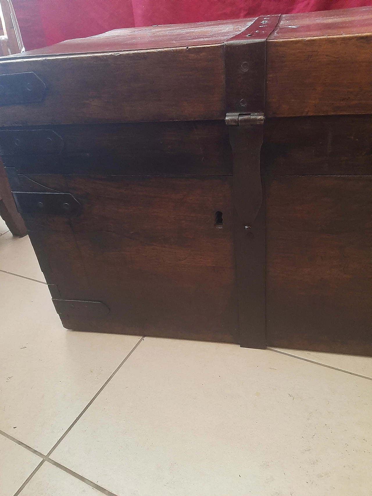 Walnut and metal trunk, early 19th century 2
