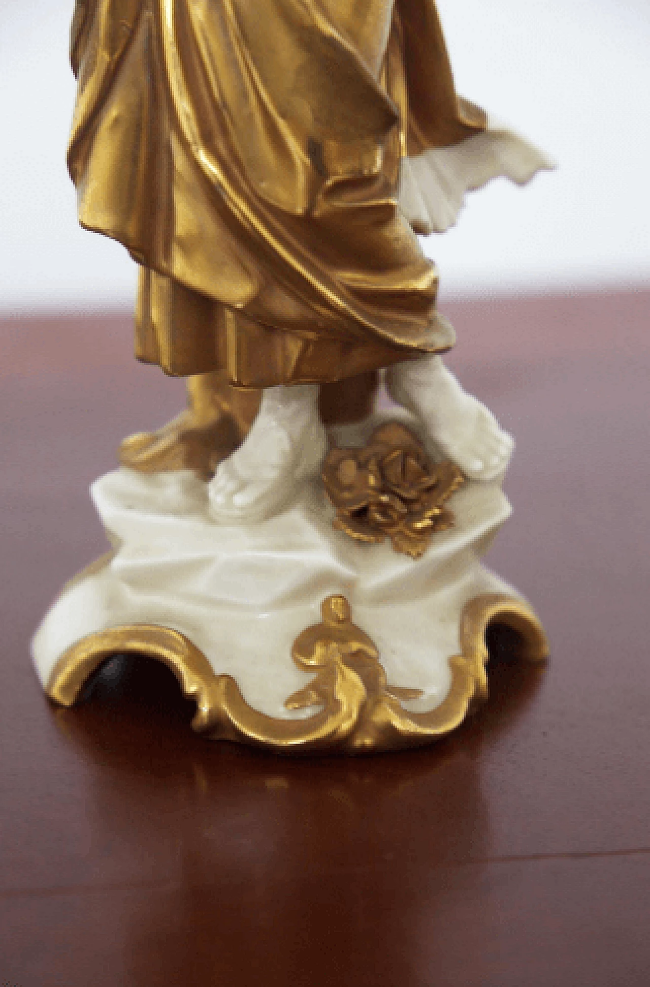 Aquarius statuette in gilded Capodimonte ceramic, early 20th century 3