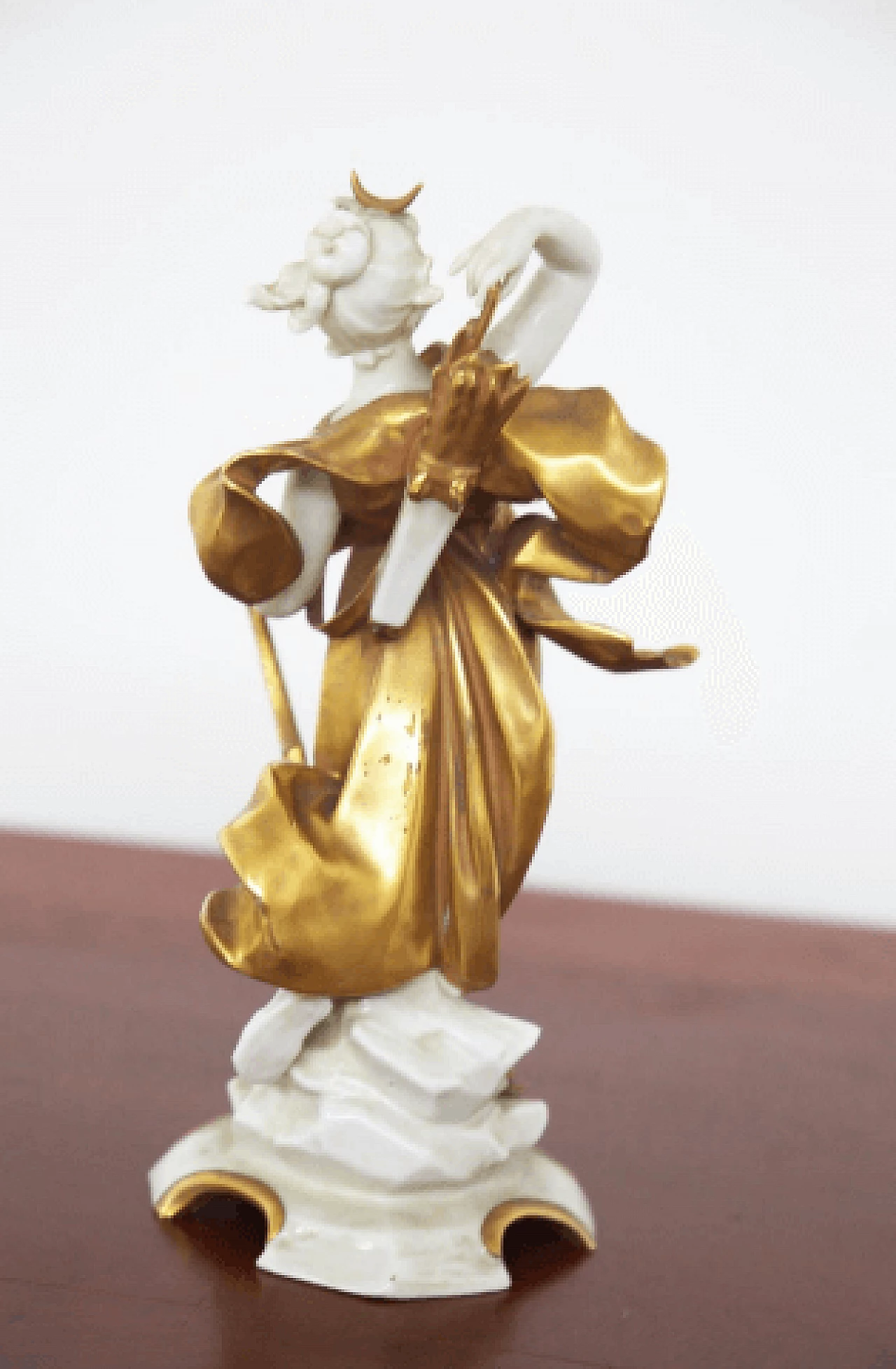 Statuetta Sagittario in ceramica dorata di Capodimonte, inizio '900 3