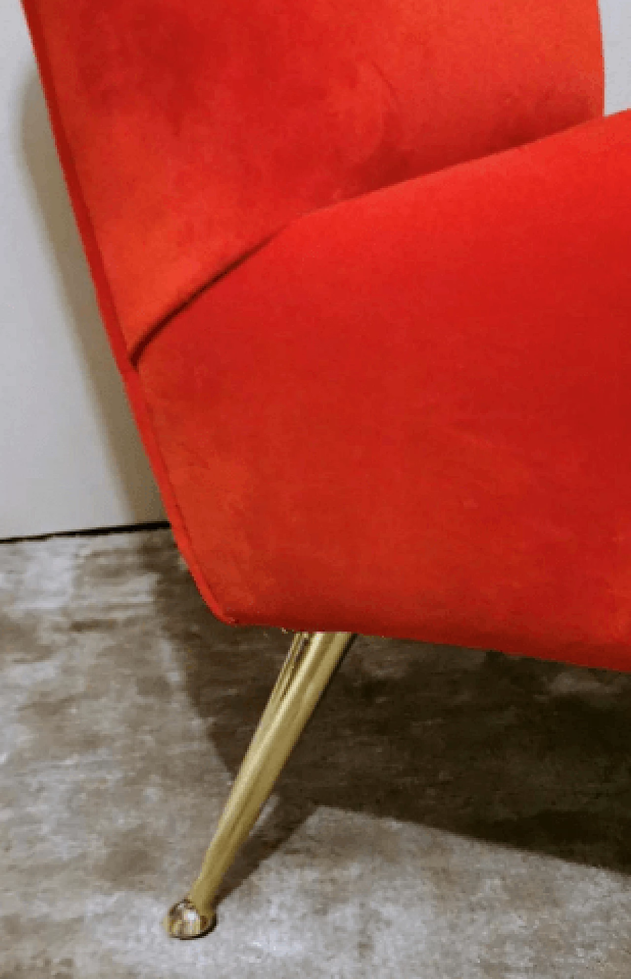 Poltrona in velluto rosso nello stile di Marco Zanuso, anni '60 9