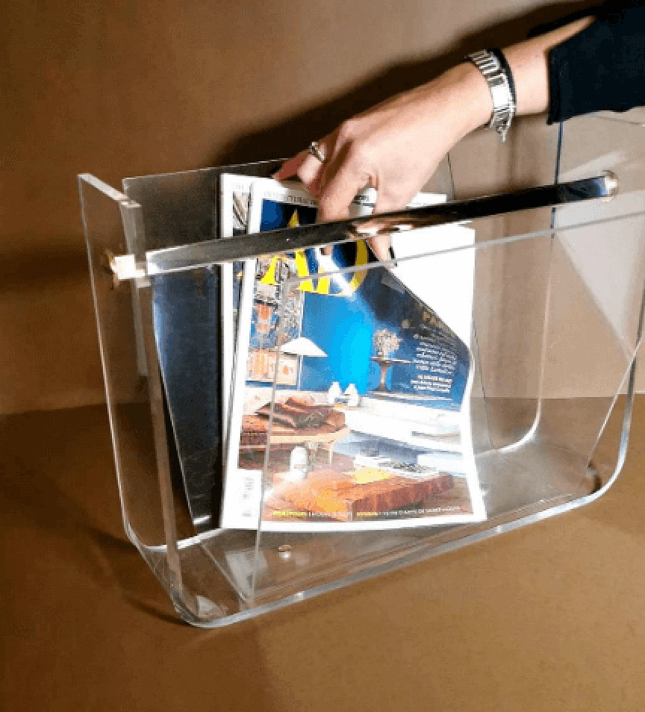 Plexiglass and chromed brass magazine rack, 1970s 14