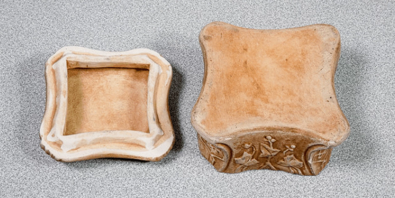 Small ceramic box by Manifattura Di Signa, early 20th century 6