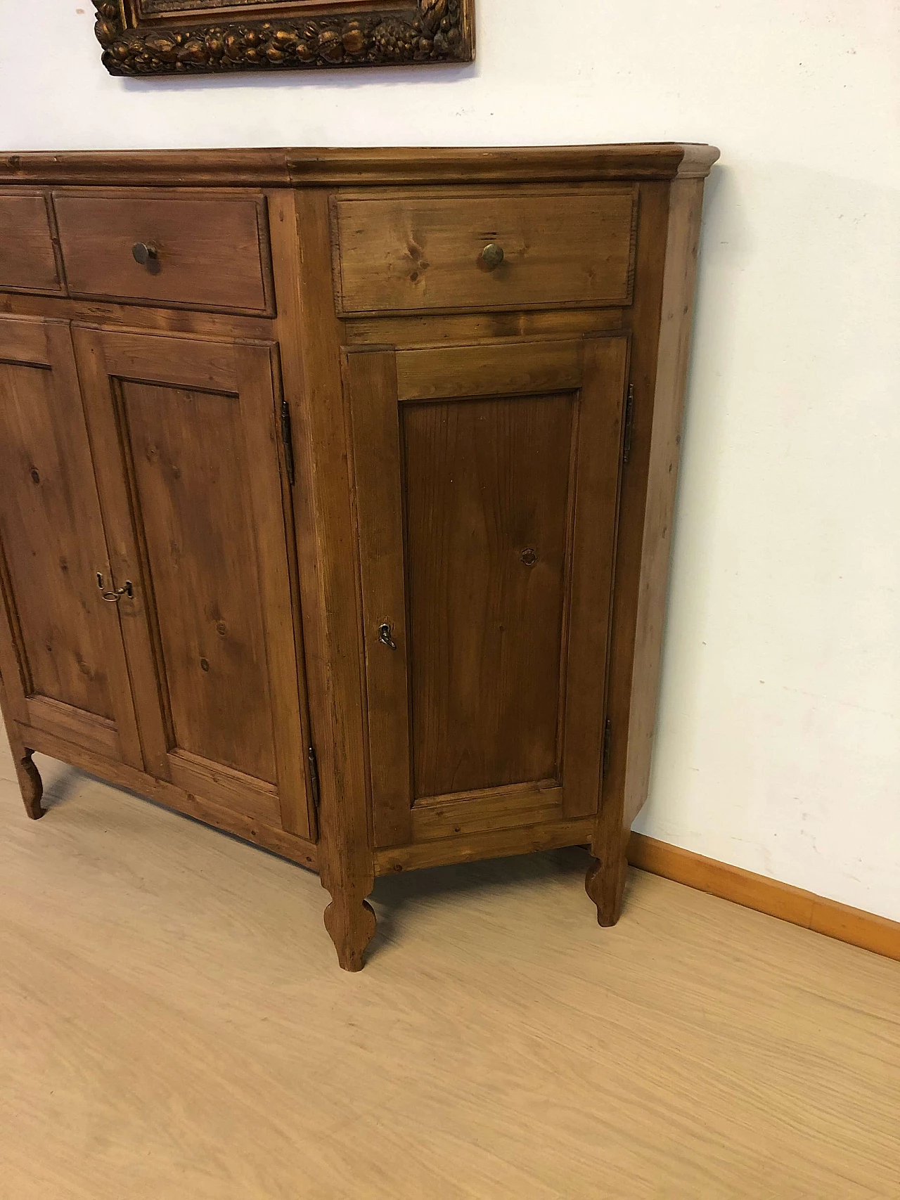 Spruce notched sideboard, late 19th century 3