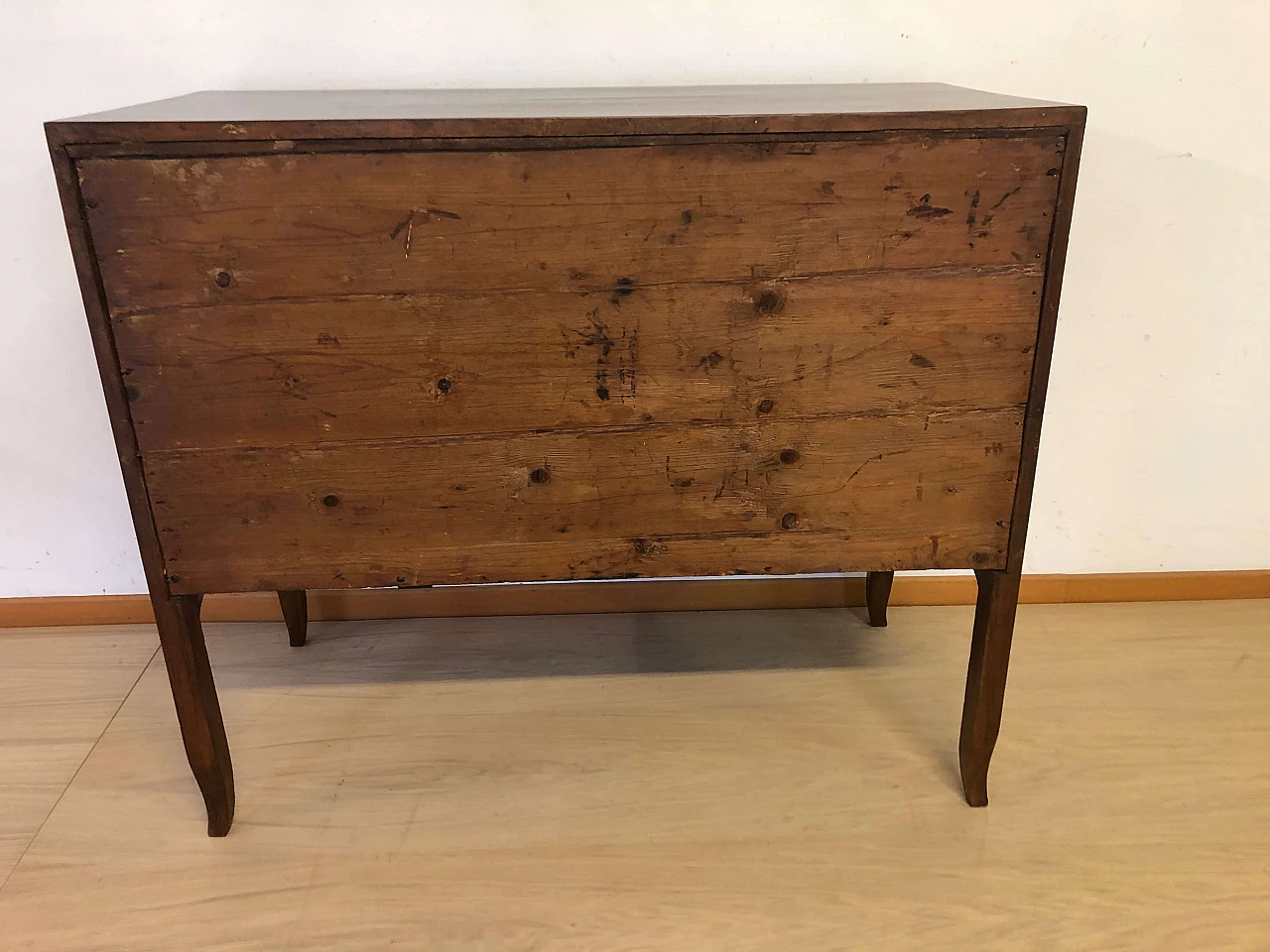 Venetian walnut dresser, late 18th century 16