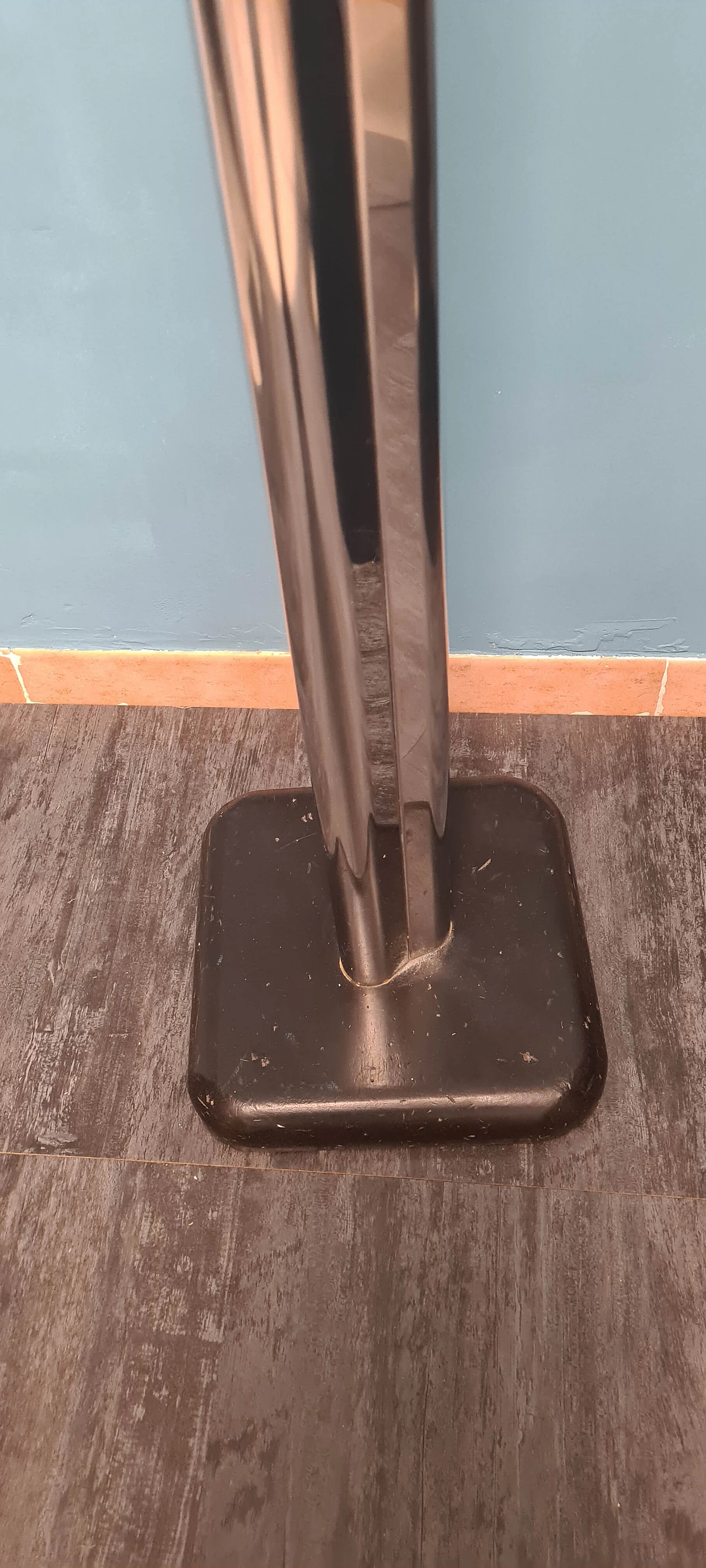 Chromed steel and wood standing coat rack, 1970s 1