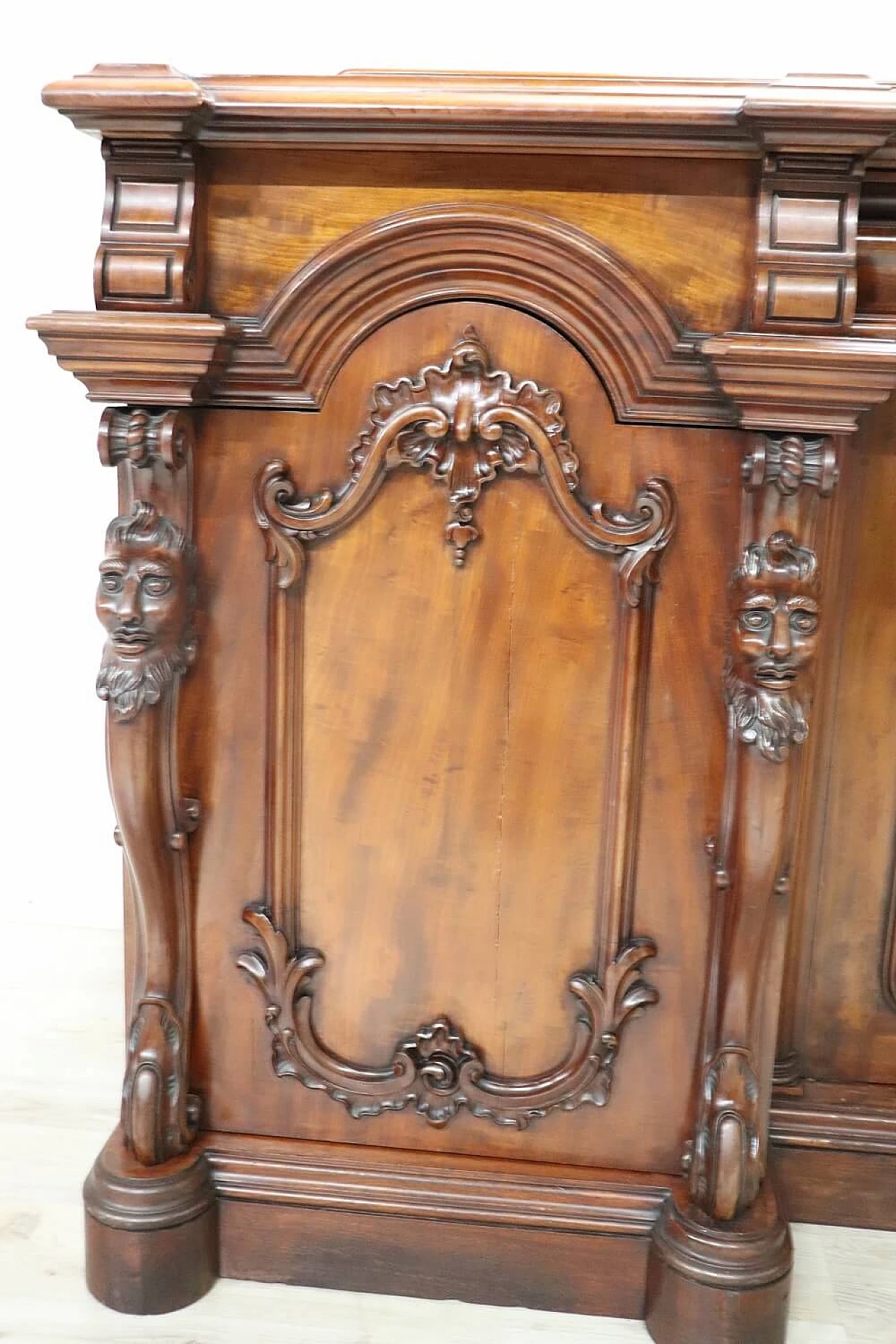 Credenza in mogano con intagli, inizio '900 13