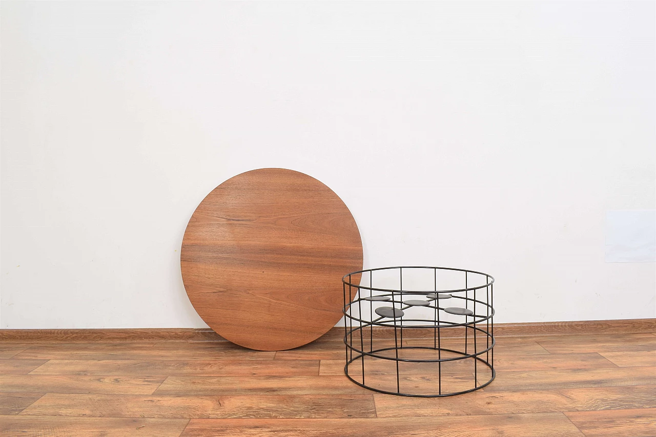 Round teak and metal coffee table, 1970s 7