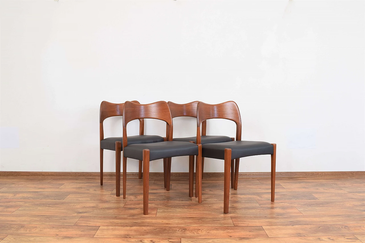 4 Chairs by Arne Hovmand-Olsen for Mogens Kold, 1960s 1