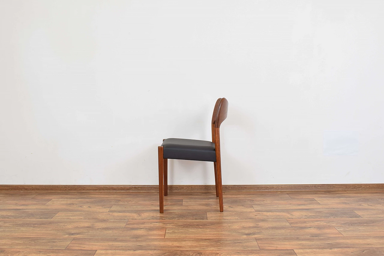 4 Chairs by Arne Hovmand-Olsen for Mogens Kold, 1960s 7