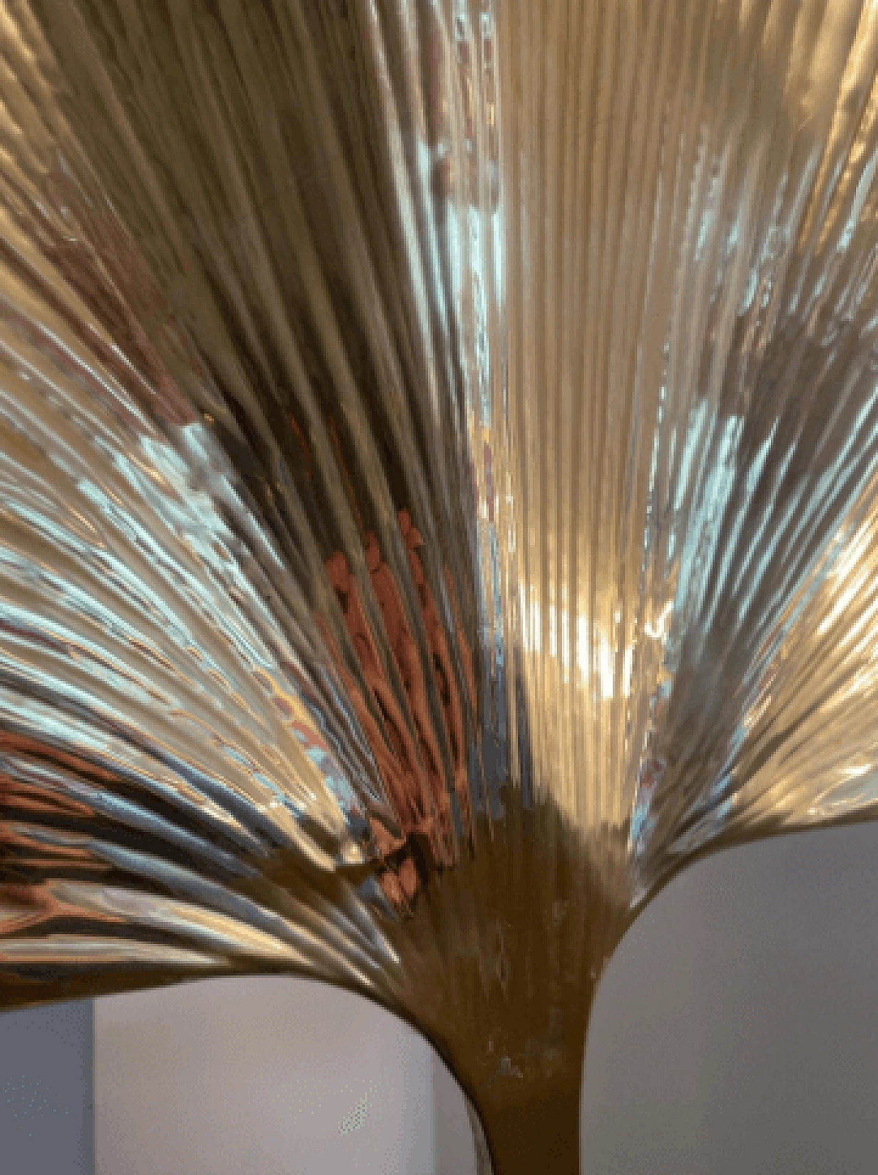 Brass floor lamp with leaves 7