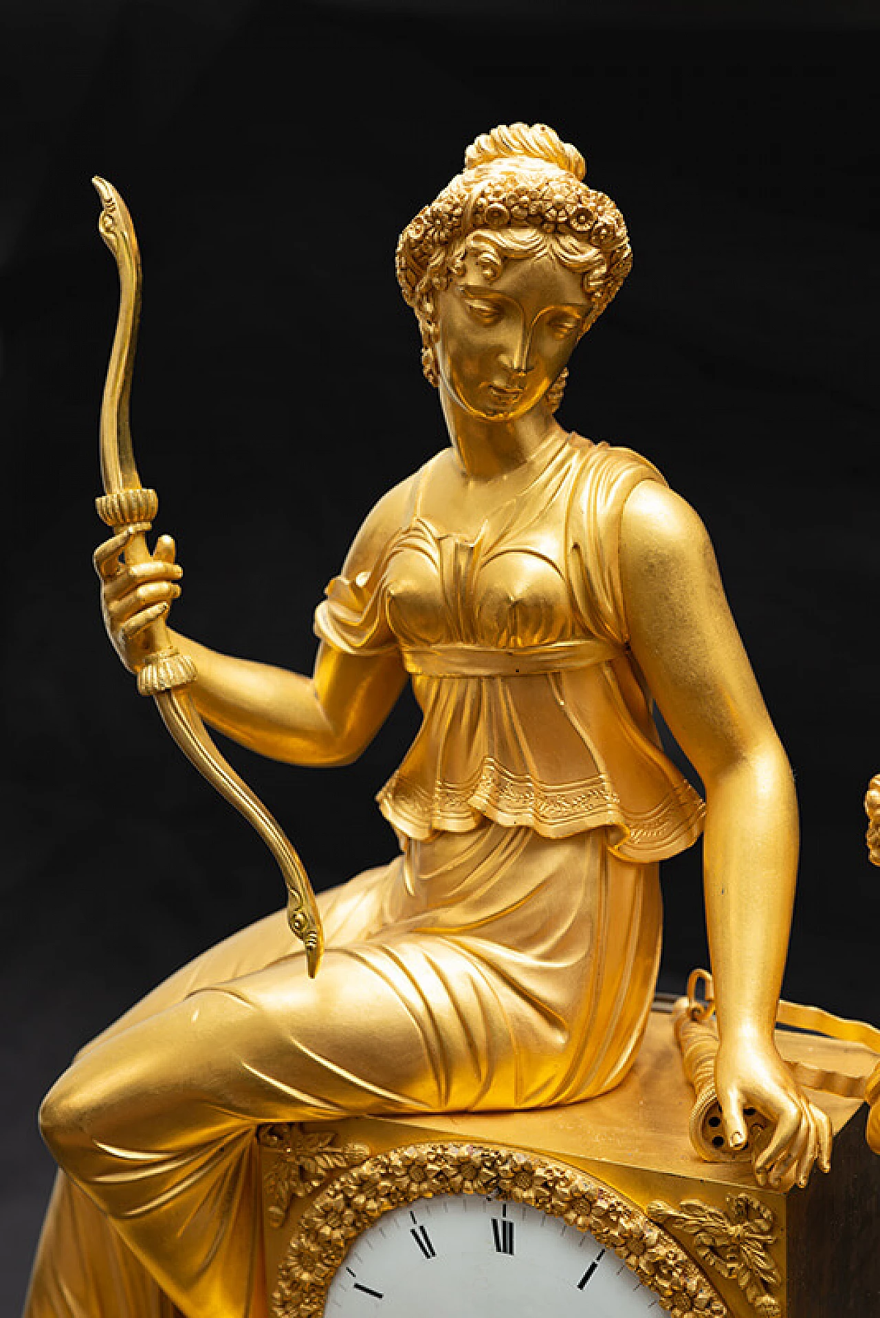 Orologio Impero in bronzo dorato finemente cesellato, '800 4