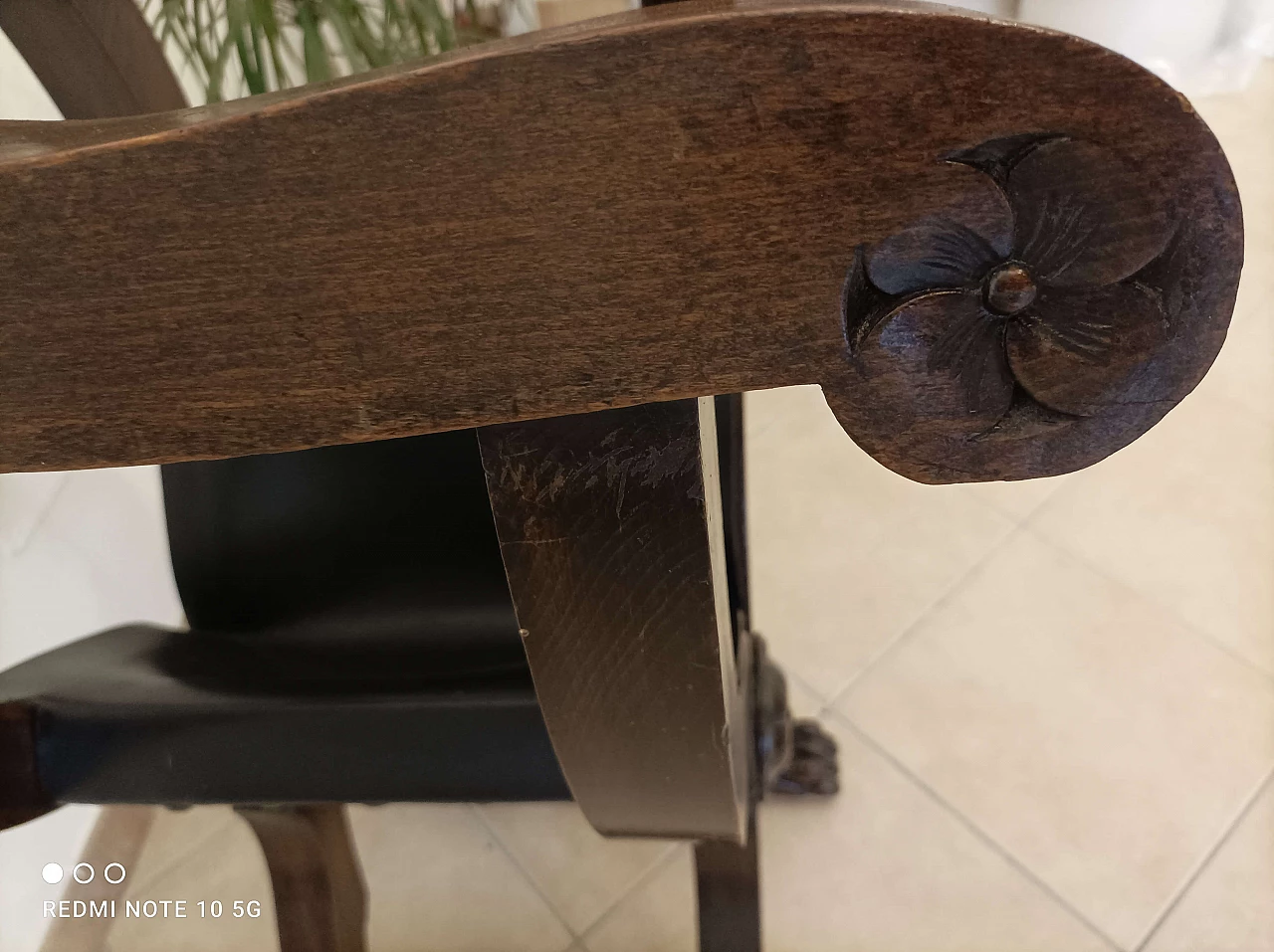 Sedia Savonarola stile Neorinascimentale in massello di noce, inizio '900 4