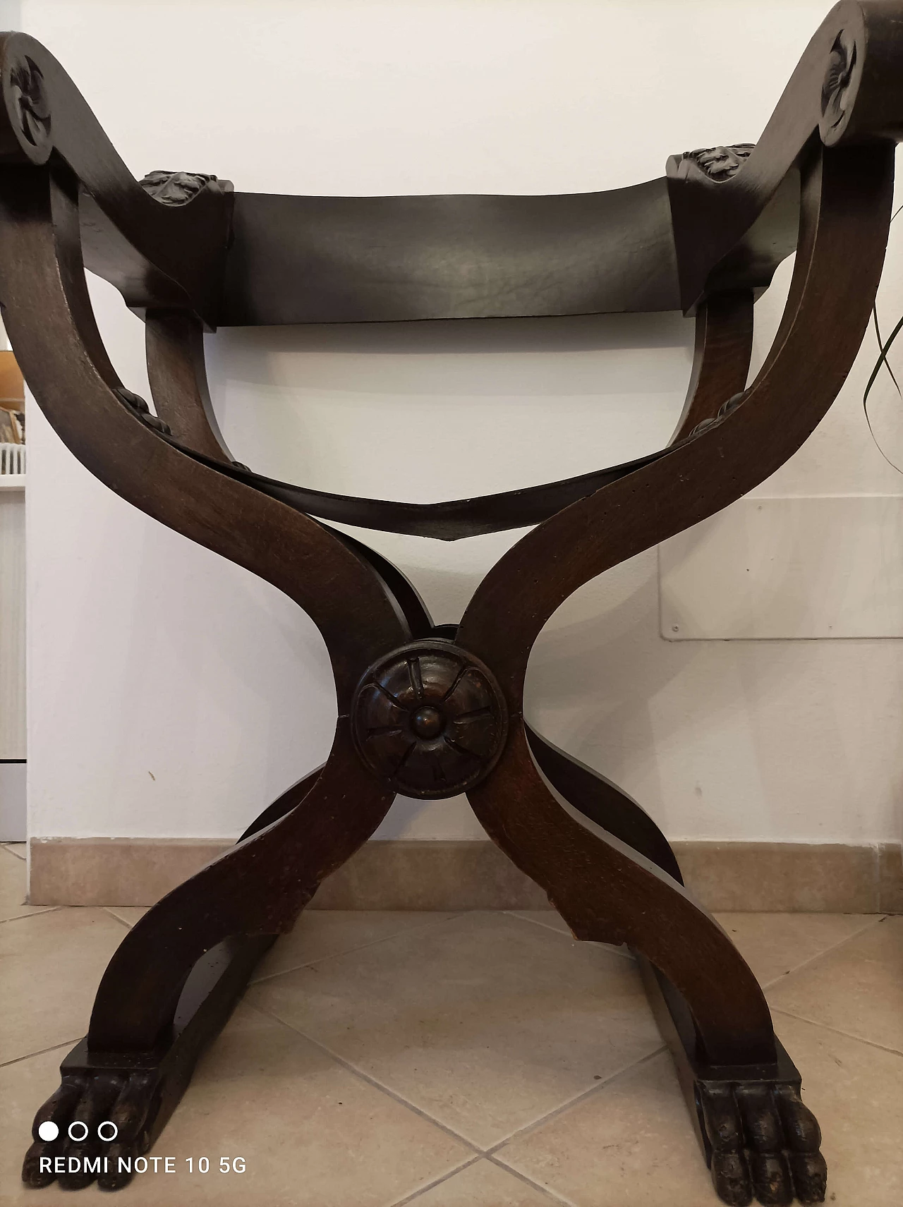 Sedia Savonarola stile Neorinascimentale in massello di noce, inizio '900 7