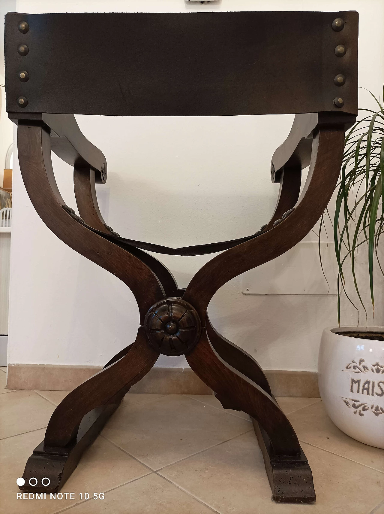 Sedia Savonarola stile Neorinascimentale in massello di noce, inizio '900 8