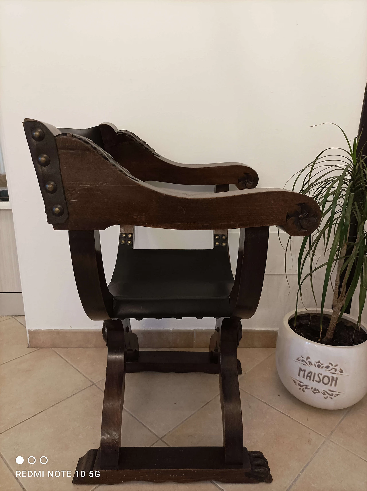 Sedia Savonarola stile Neorinascimentale in massello di noce, inizio '900 12