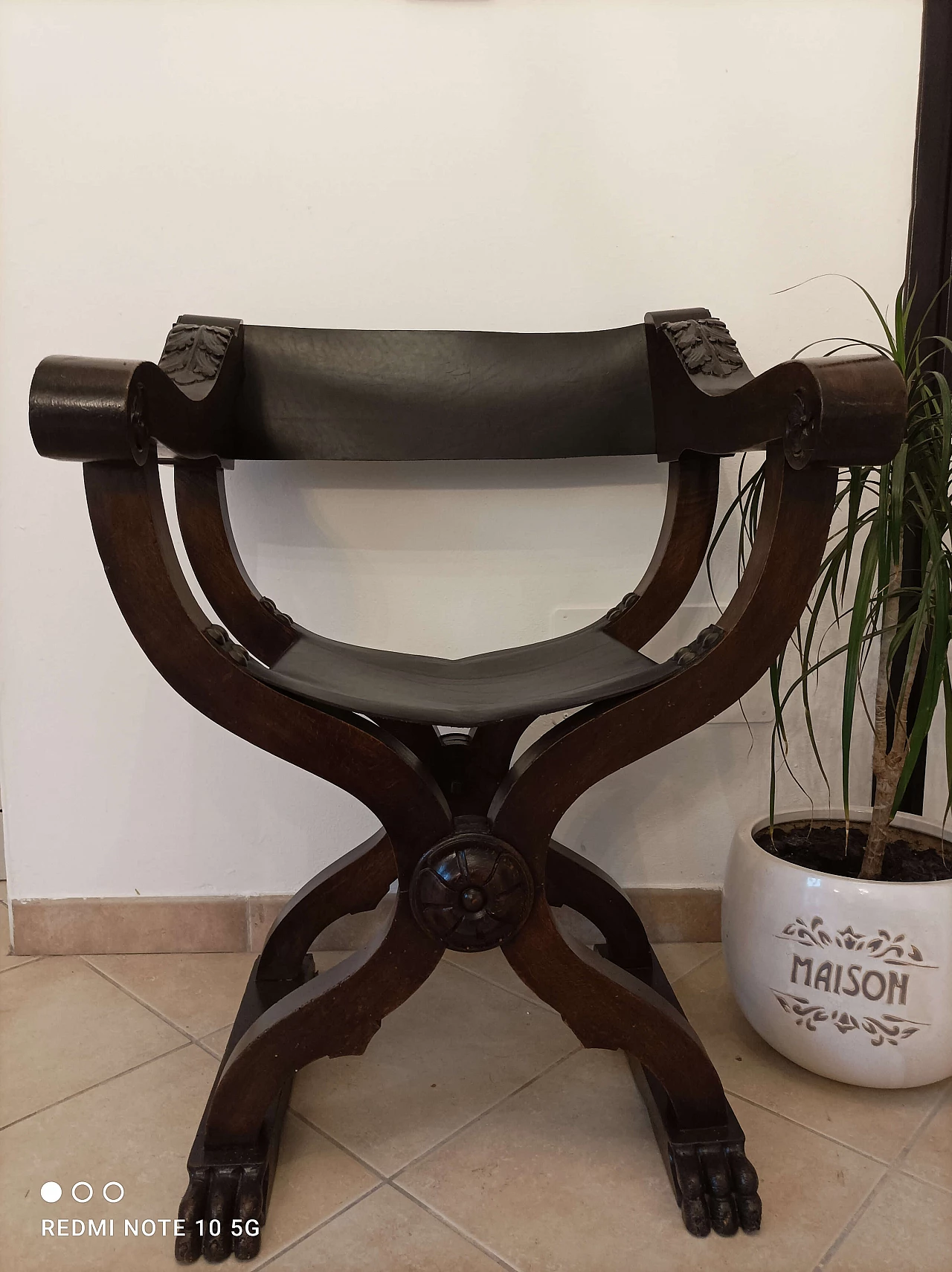 Sedia Savonarola stile Neorinascimentale in massello di noce, inizio '900 13