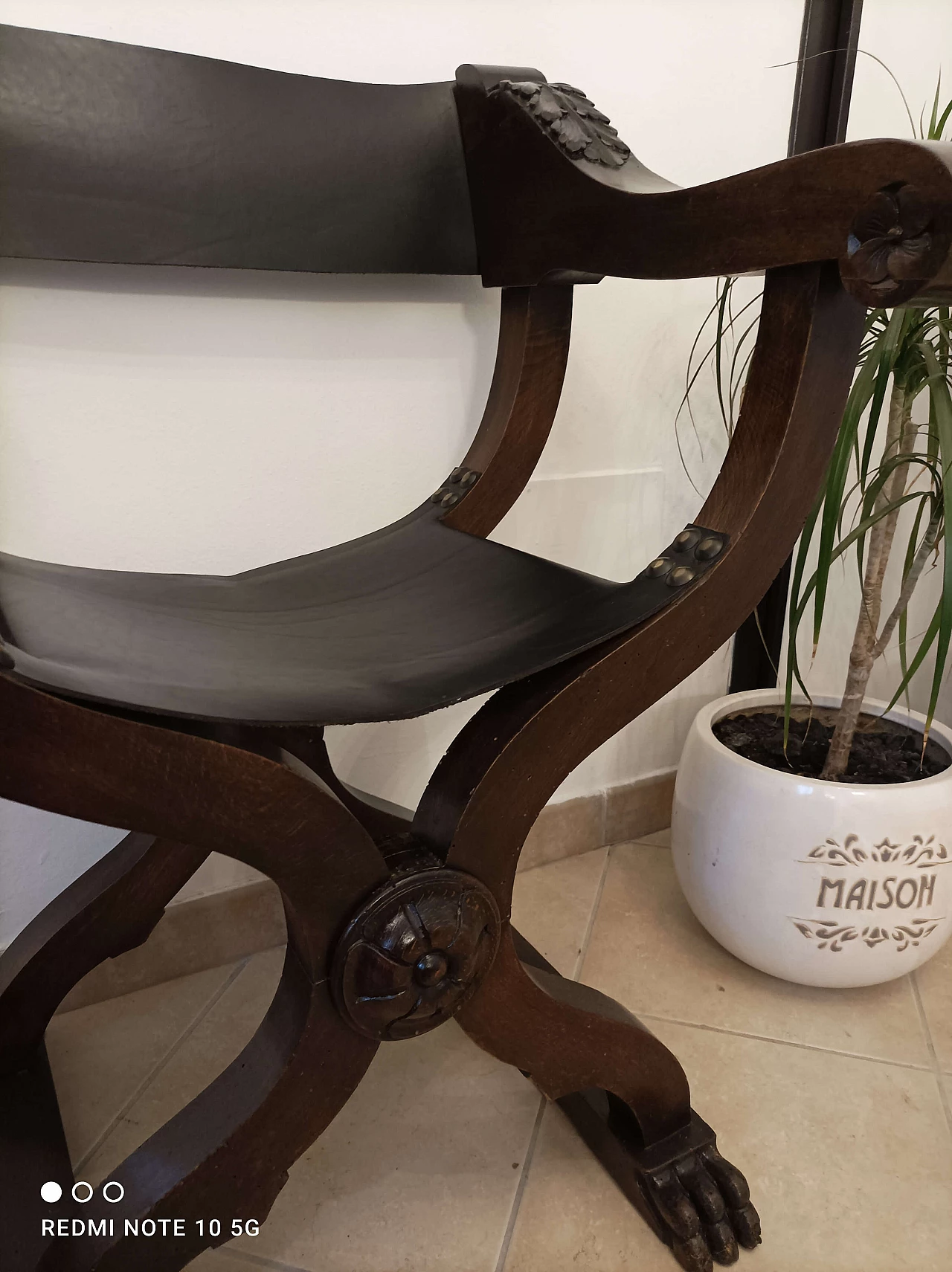 Sedia Savonarola stile Neorinascimentale in massello di noce, inizio '900 17