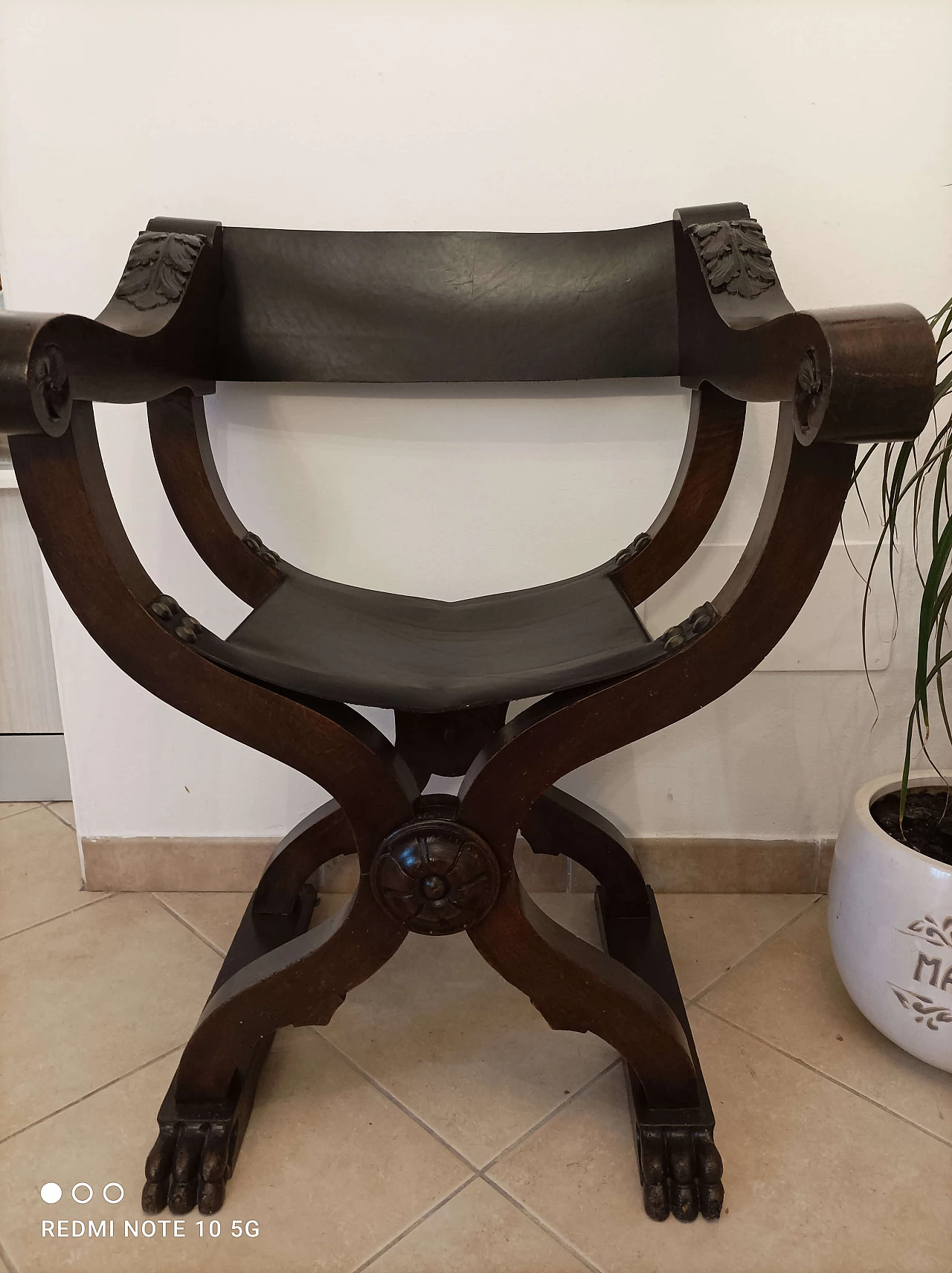 Sedia Savonarola stile Neorinascimentale in massello di noce, inizio '900 19