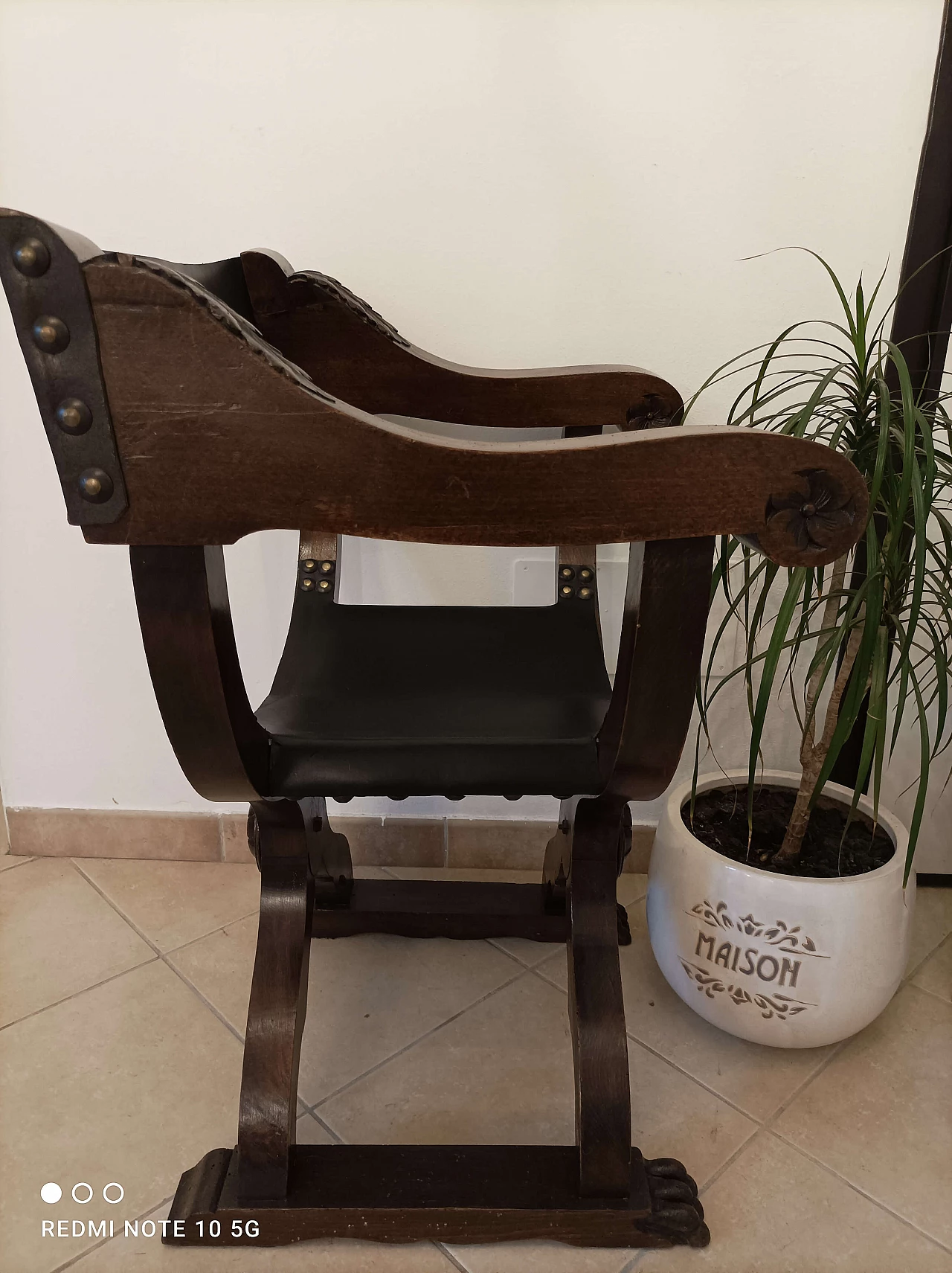 Sedia Savonarola stile Neorinascimentale in massello di noce, inizio '900 23