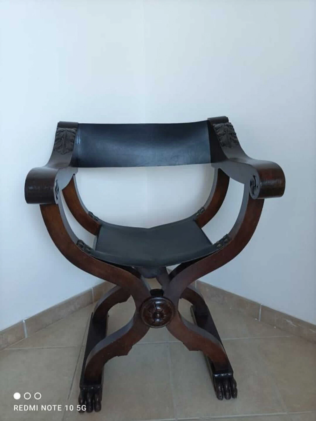 Sedia Savonarola stile Neorinascimentale in massello di noce, inizio '900 25